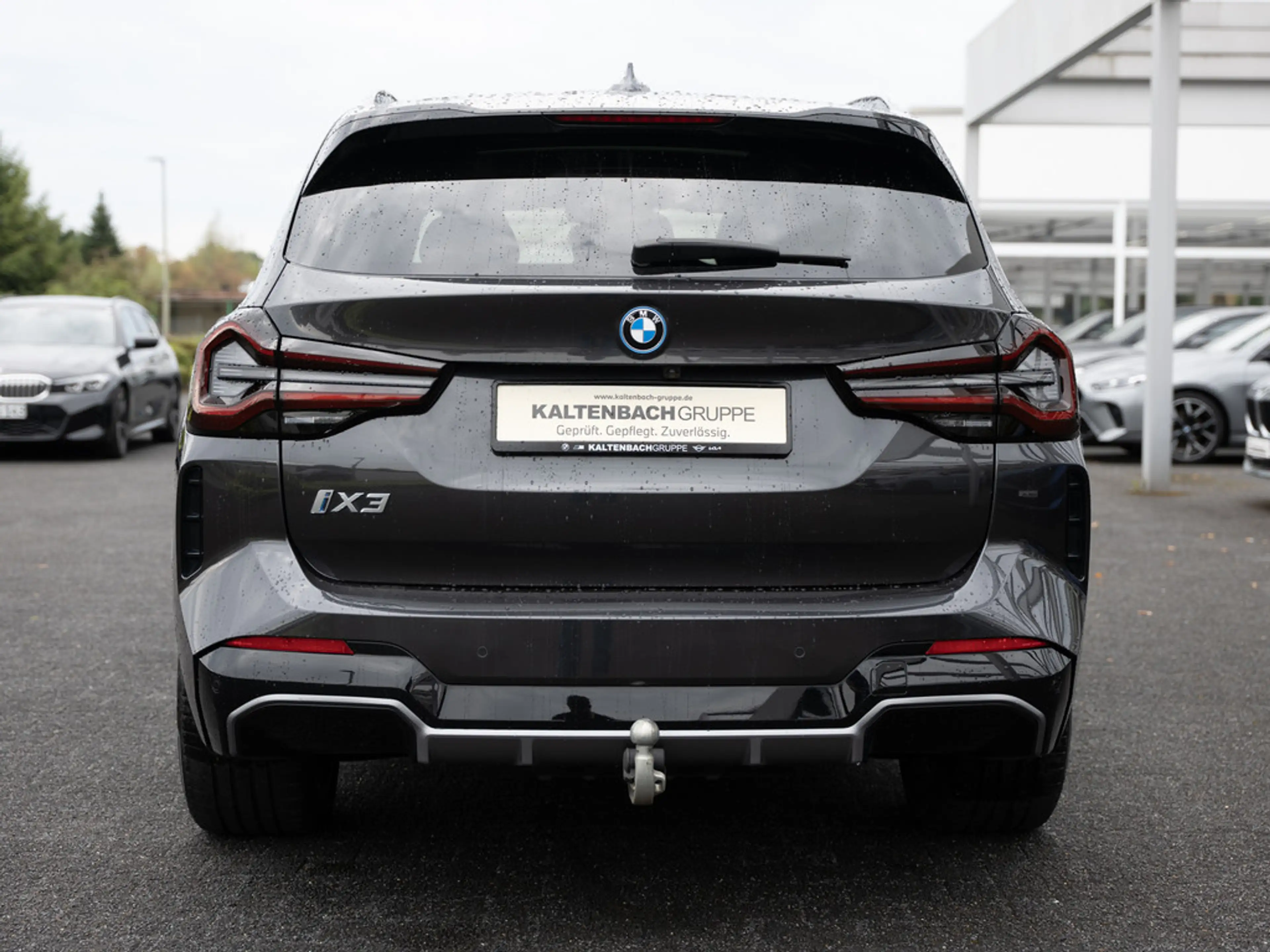 BMW iX3 Impressive FACEL. PANO AHK HUD 360° LASER — photo 11