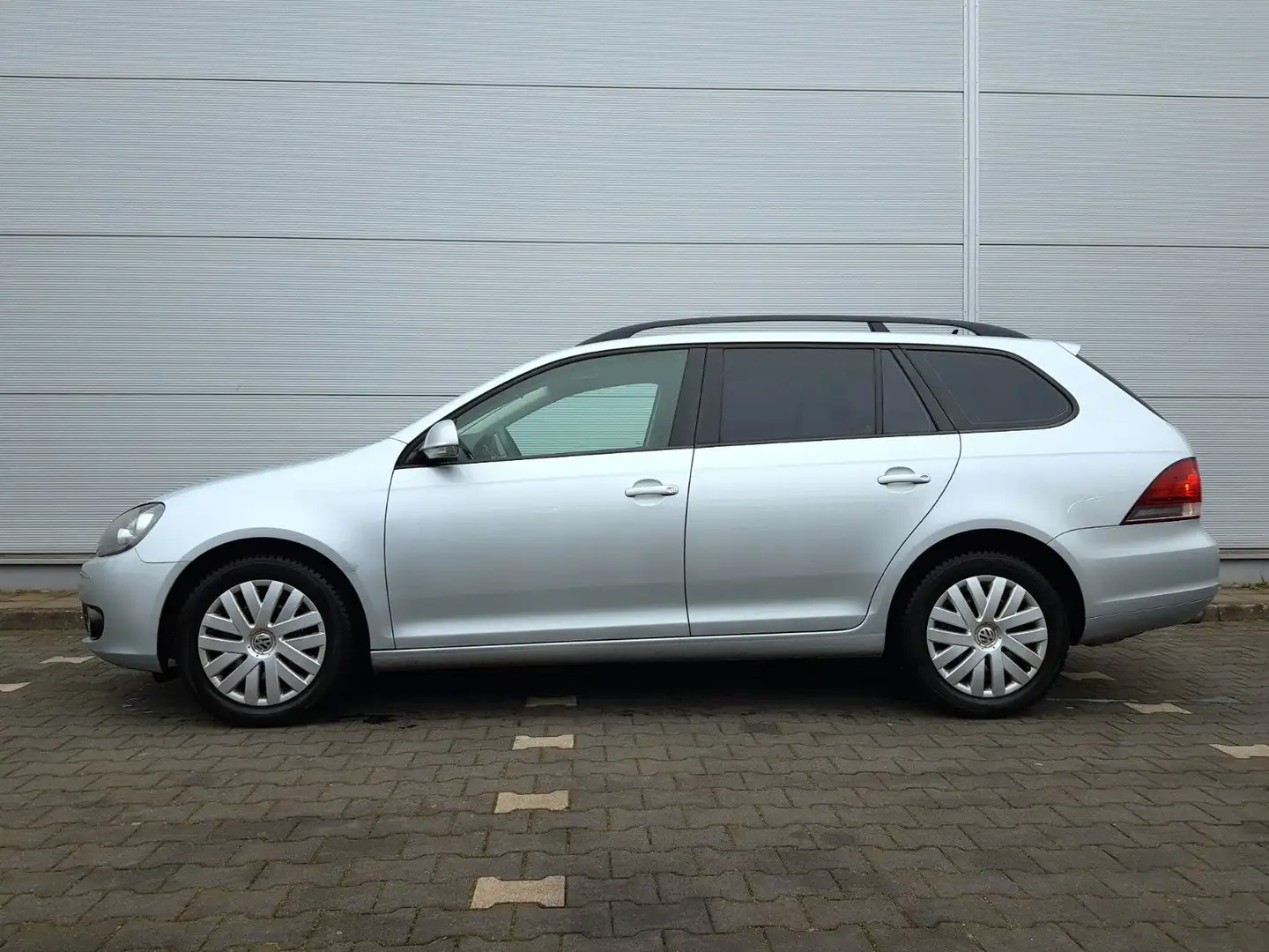 Volkswagen Golf 6 Variant Trendline Silber - 1