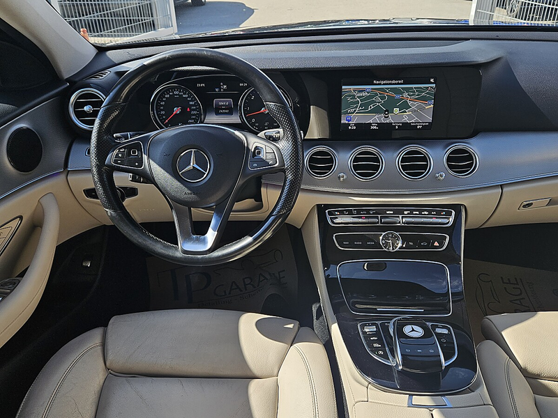 Mercedes-Benz E 350 Aut. — photo 8