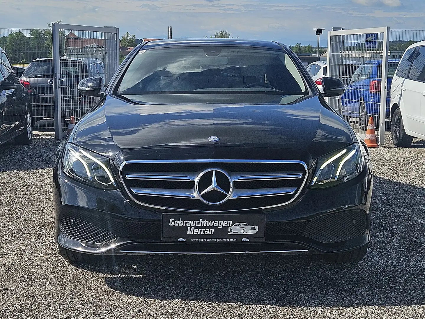 Mercedes-Benz E 350 Aut. Schwarz - 2