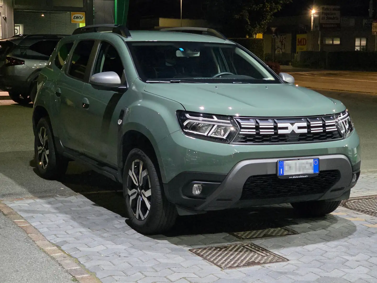 Dacia Duster Duster II 2023 restyling 1.0 tce Journey 4x2 90cv Verde - 1