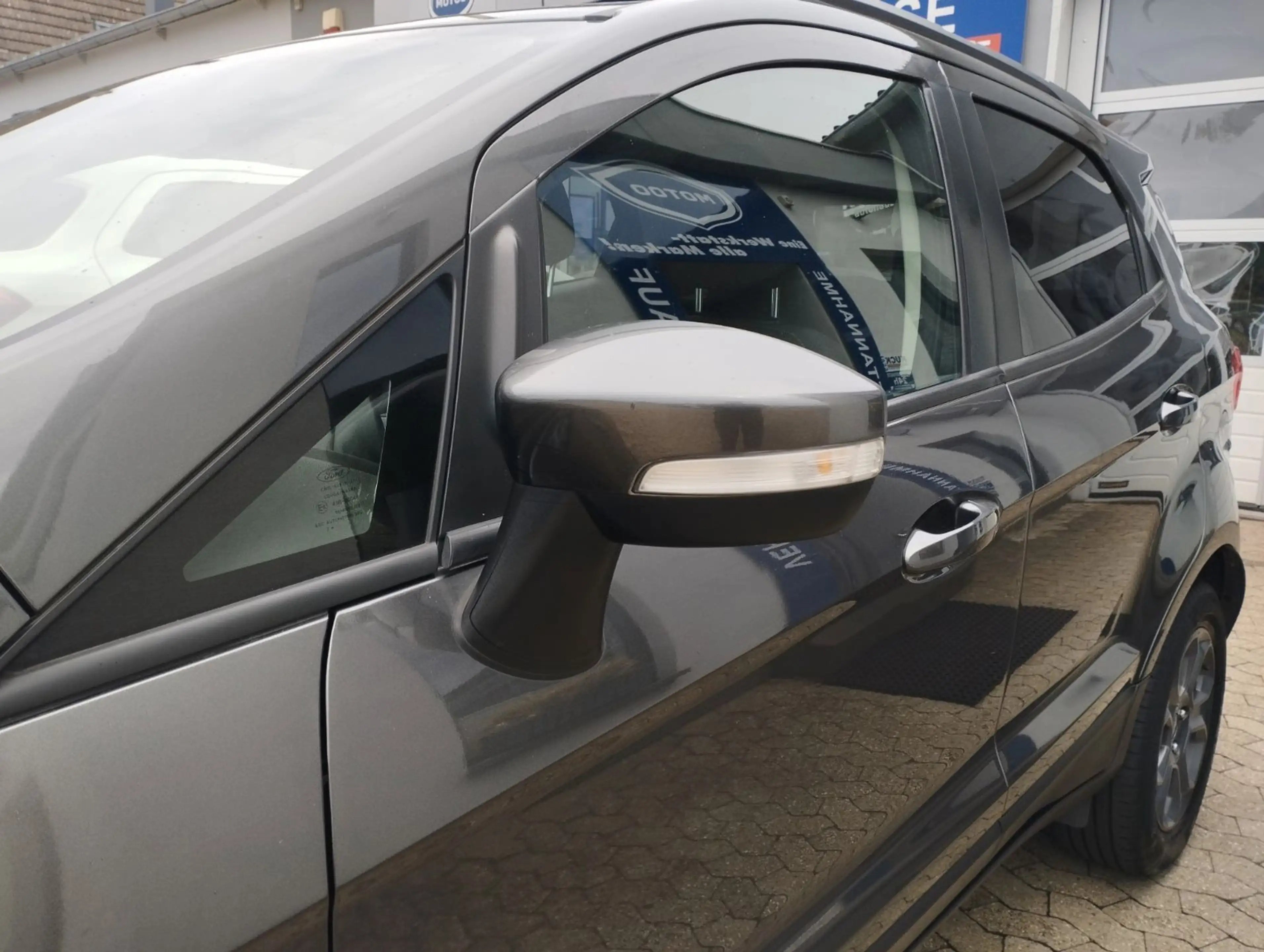 Ford EcoSport Cool & Connect aus 1ter Hand — photo 9