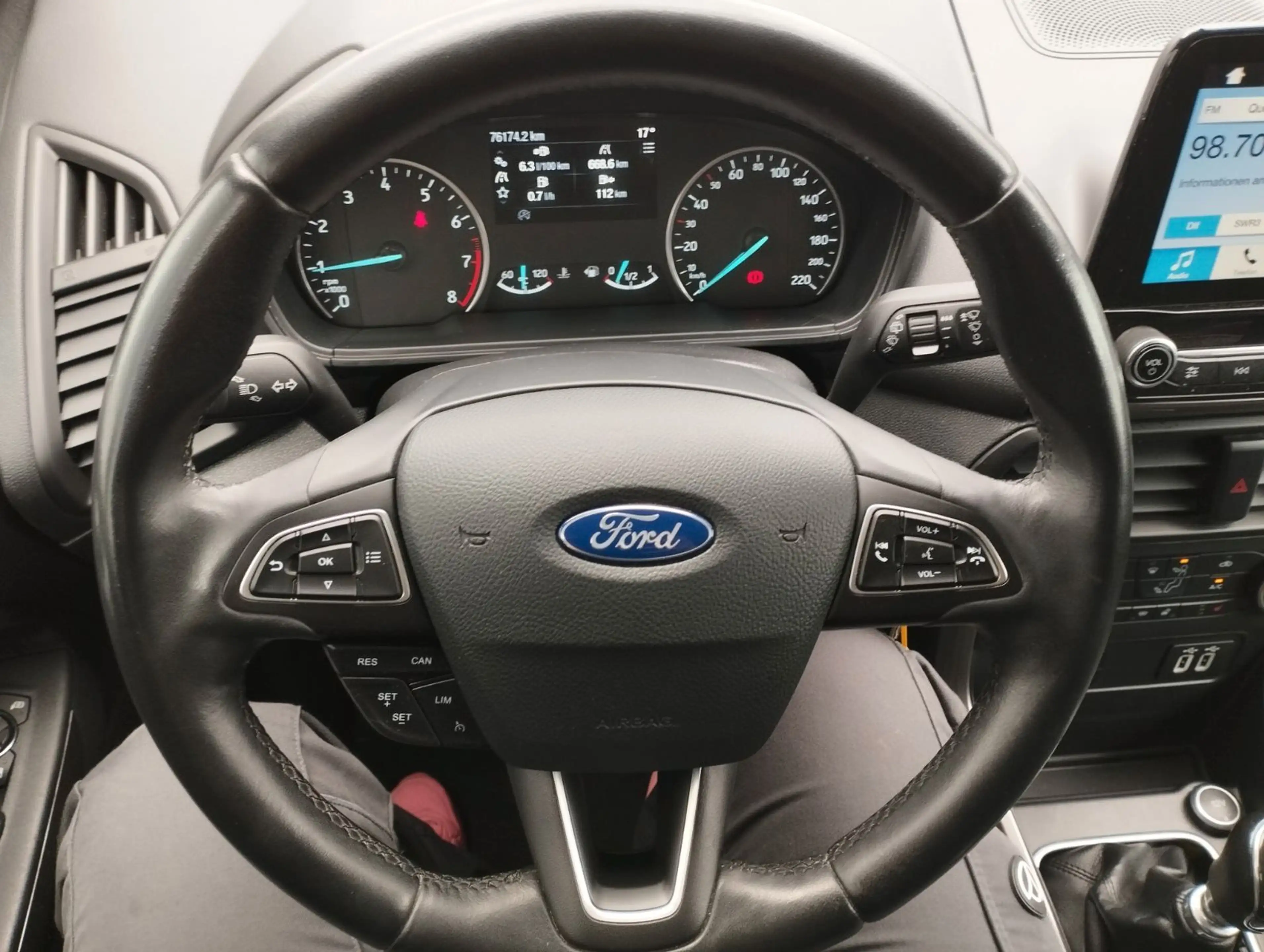 Ford EcoSport Cool & Connect aus 1ter Hand — photo 15