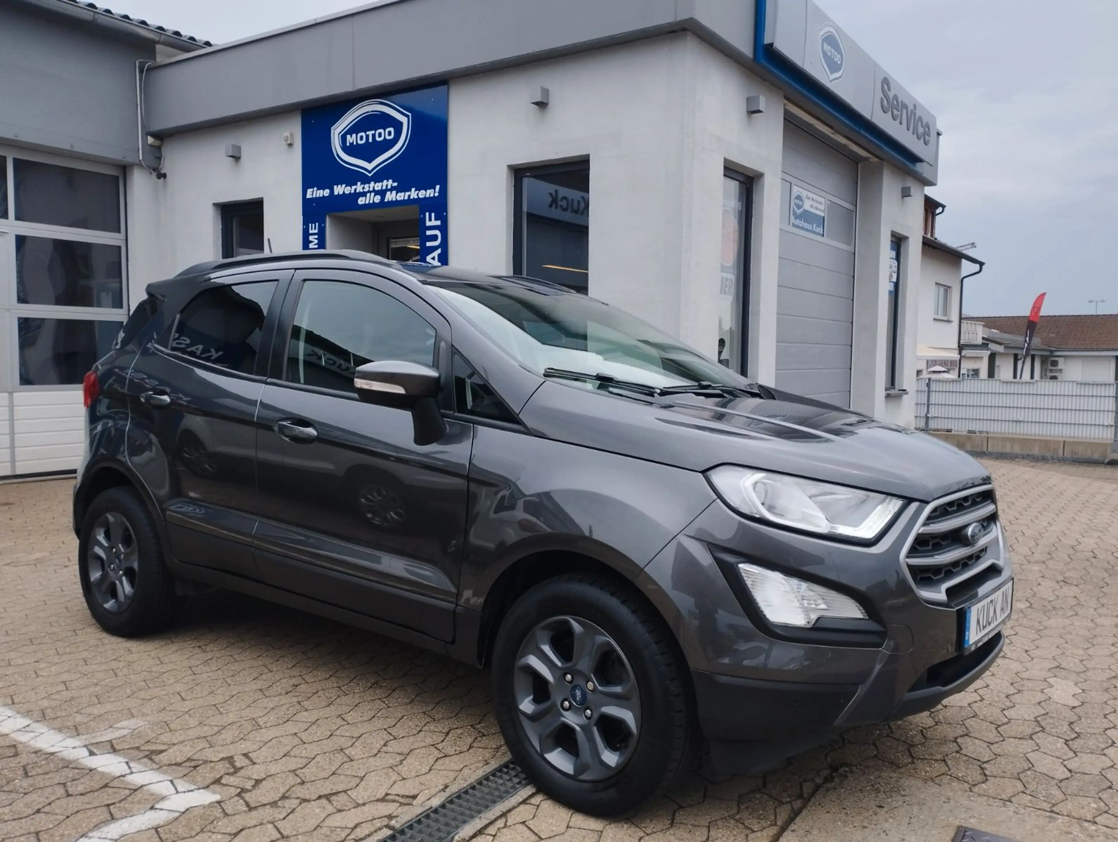 Ford EcoSport Cool & Connect aus 1ter Hand — photo 2