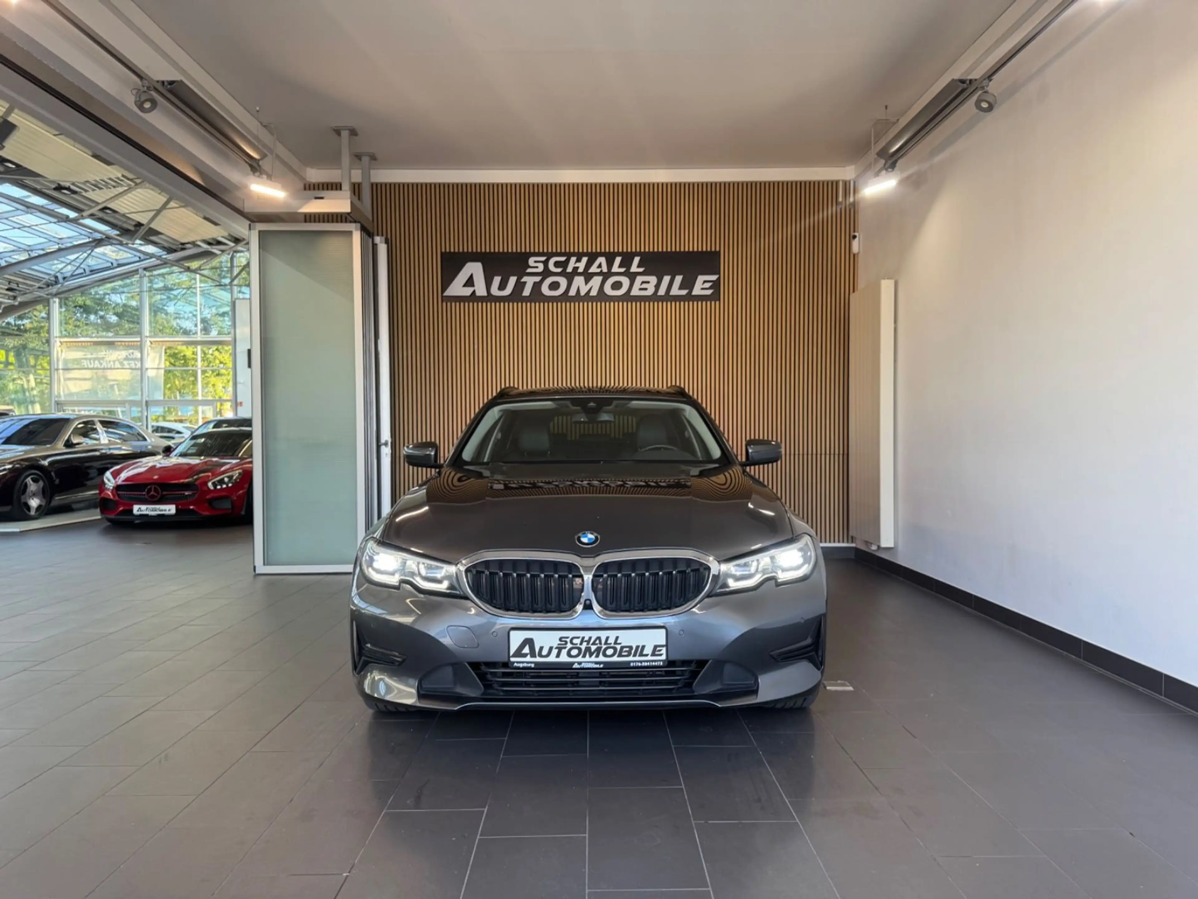 BMW 320 d Tou. Advantage 360°KAMERA/HUD/HIFI/LED/TEMP — photo 2