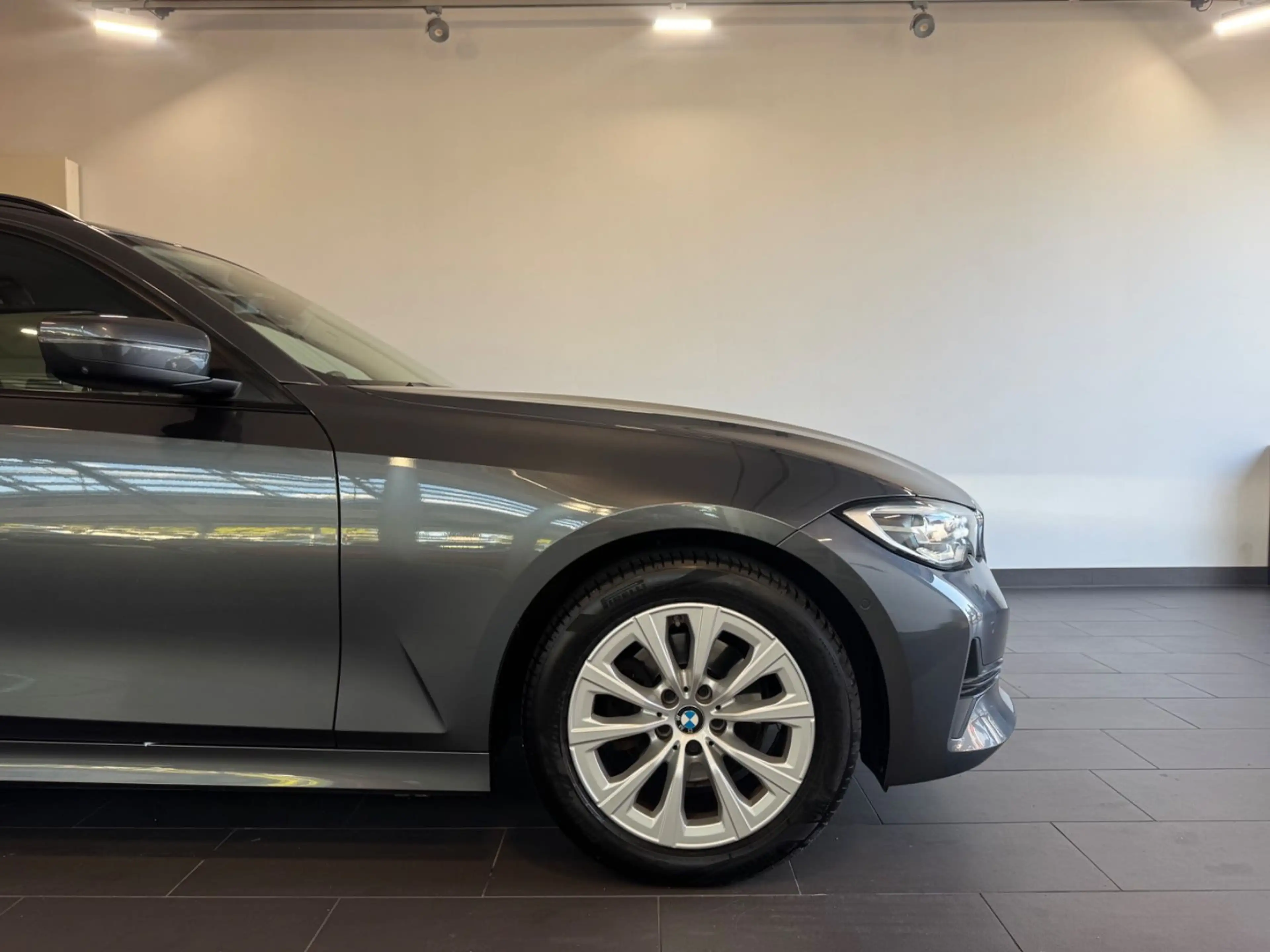 BMW 320 d Tou. Advantage 360°KAMERA/HUD/HIFI/LED/TEMP — photo 5