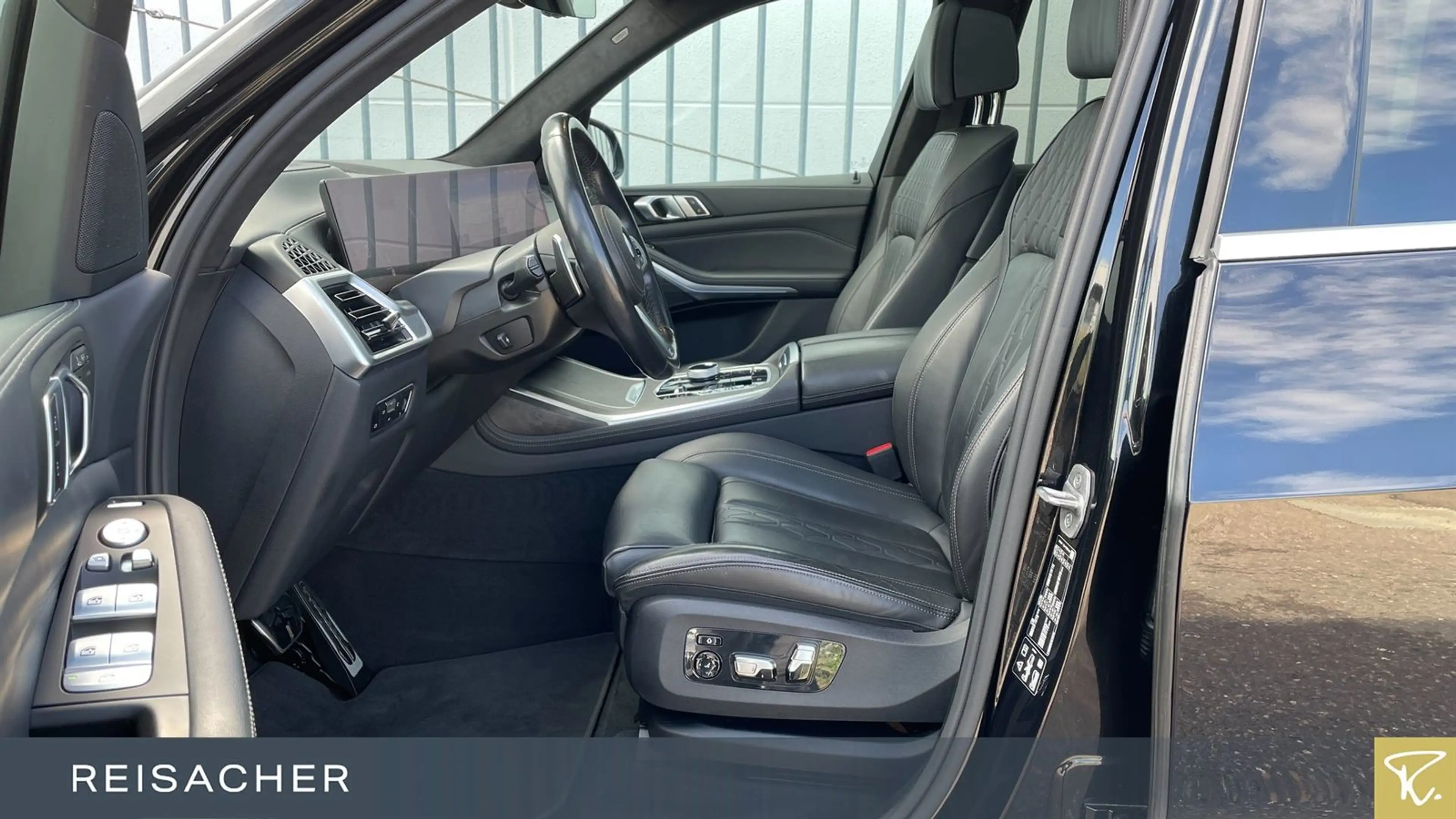 BMW X7 xDrive40d A M-Sport,SkyLou,AHK,Pano,Leder,A — photo 4