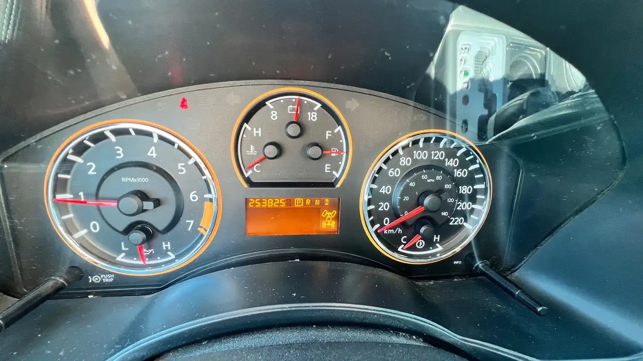 Nissan Armada снимка Nissan Armada