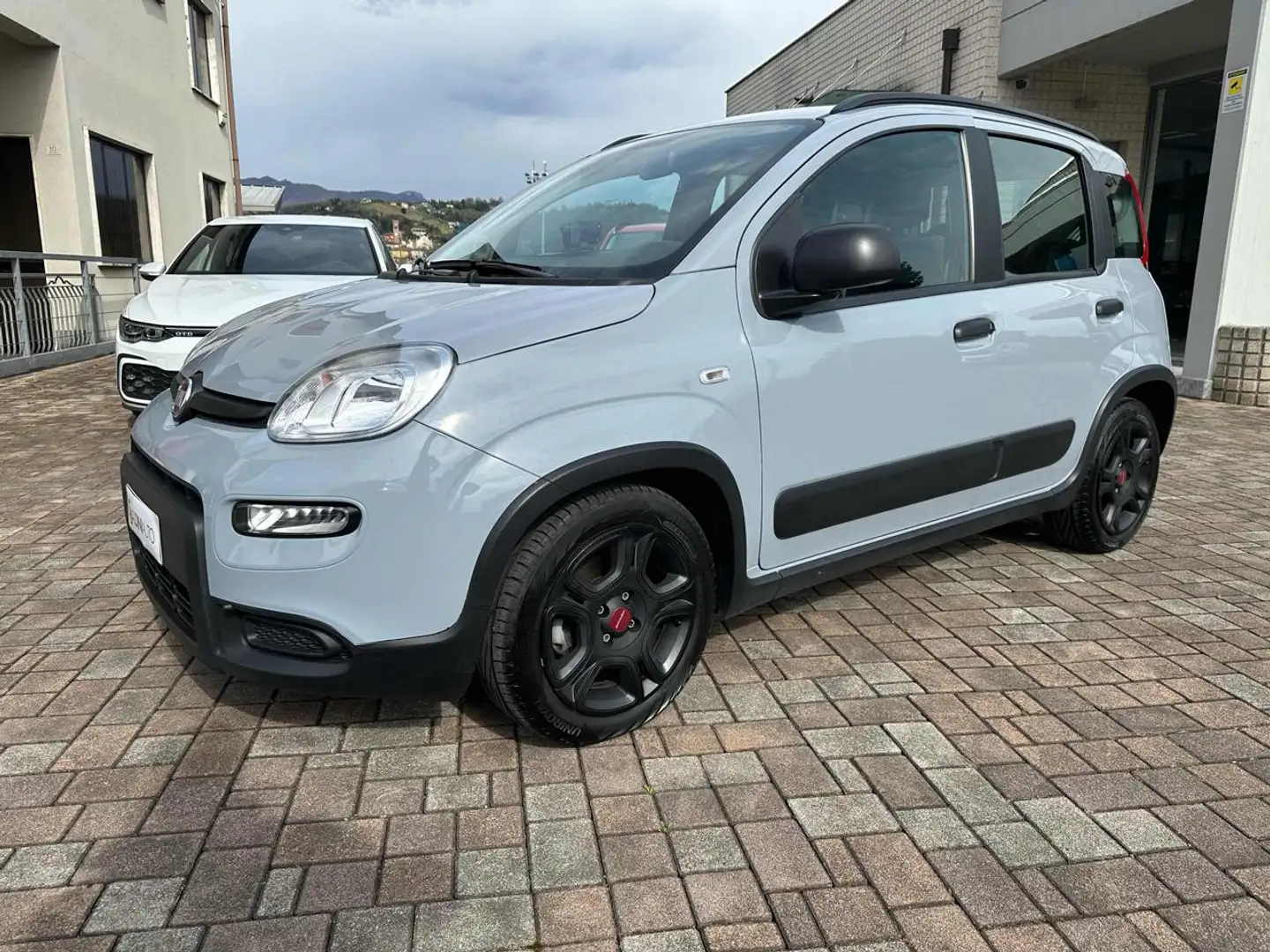 Fiat Panda 1.0 FireFly S&S Hybrid City Life Gris - 1