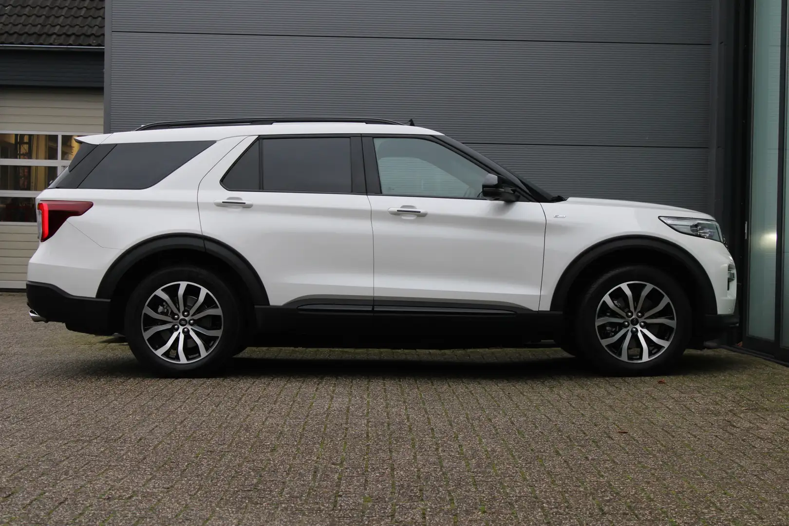 Ford Explorer 3.0 V6 EcoBoost PHEV ST-Line | Trekhaak | Leder | Blanc - 2