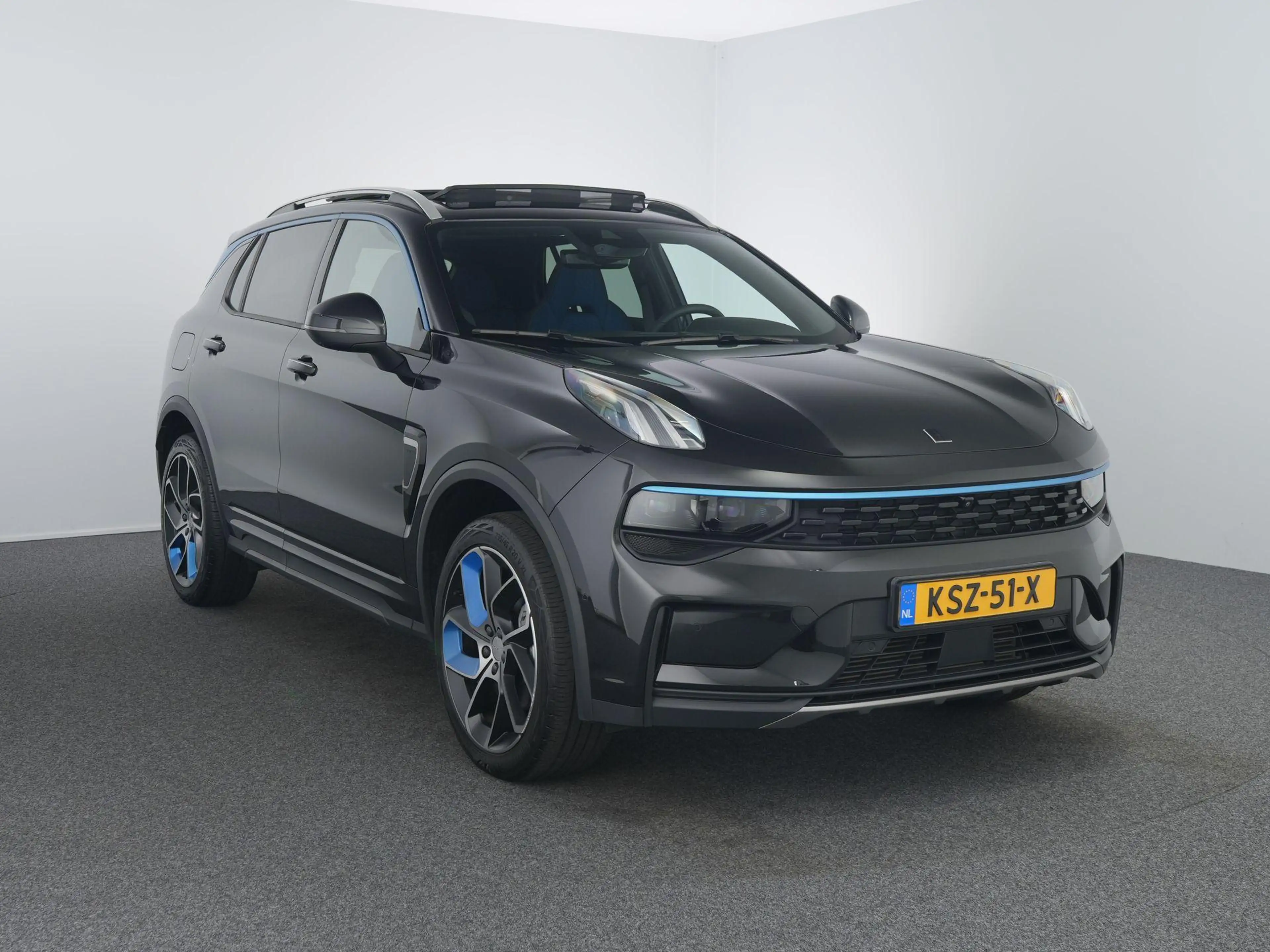 Lynk & Co 01 1.5 | Zwarte hemel | Pano | ACC | 360 Camera | Car — photo 9