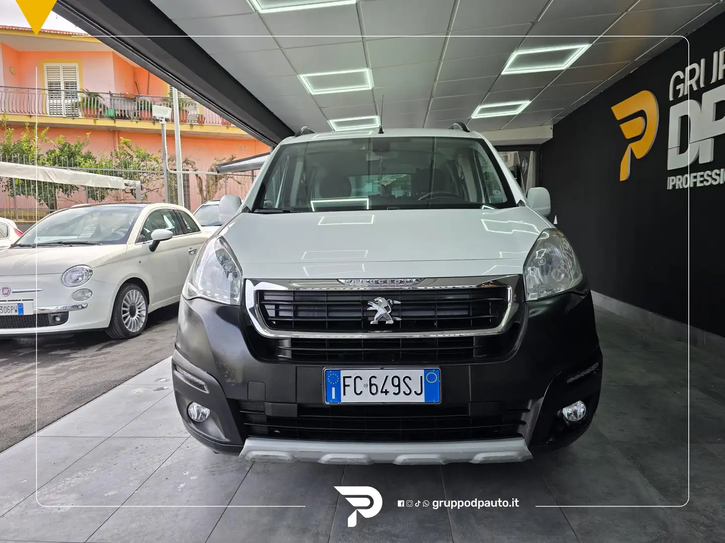 Peugeot Partner 1.6 bluehdi Outdoor s&s 120cv Weiß - 2