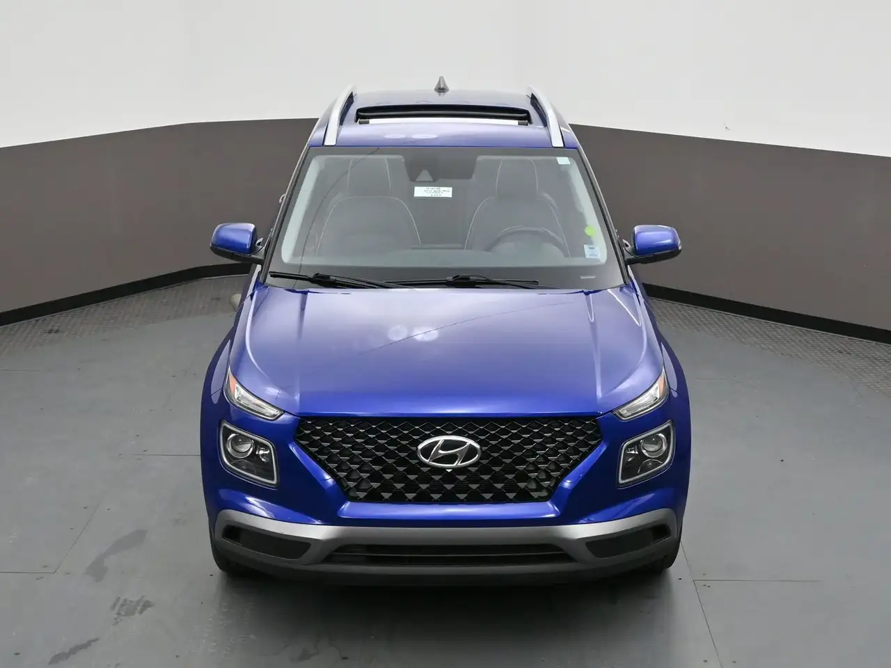 Hyundai Venue снимка Hyundai Venue