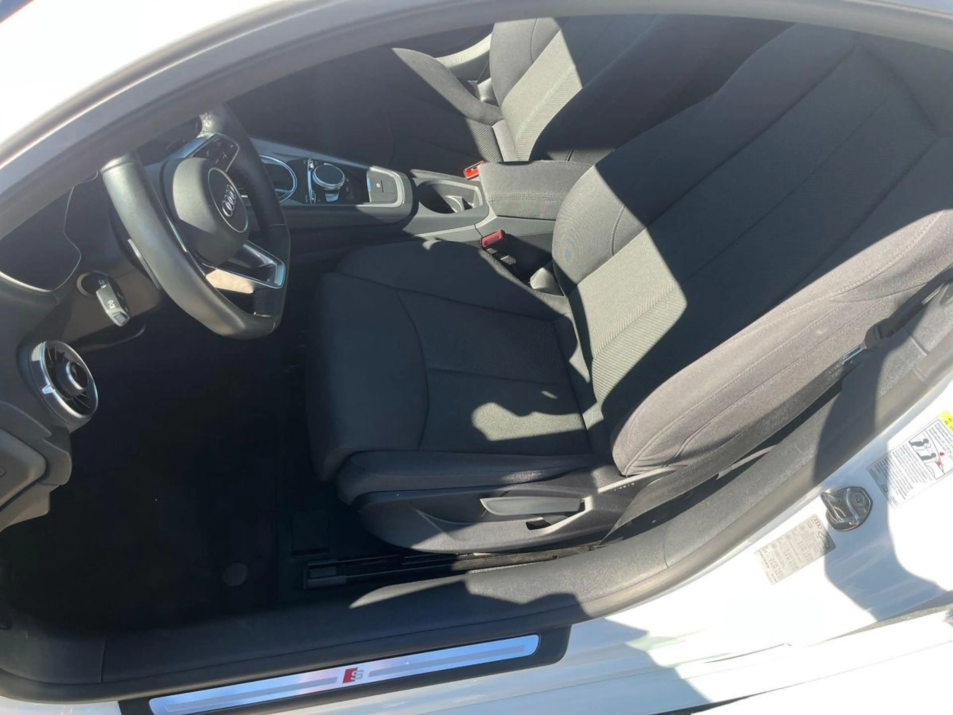 Audi TT Coupe 45 TFSI quattro S-LINE+NAVI+KAMERA+SHZ — photo 9