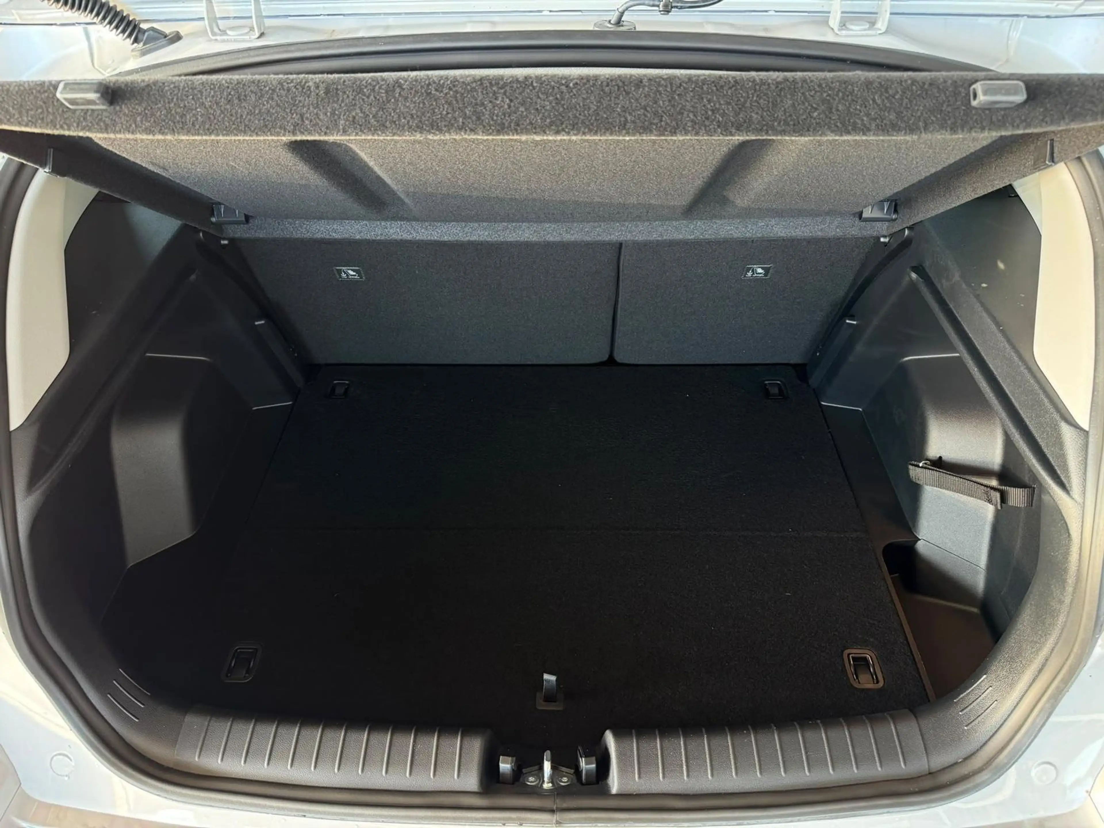 Hyundai BAYON Comfort Plus 1.0 T-GDI 7-DCT AT / Tempomat Kame... — photo 8