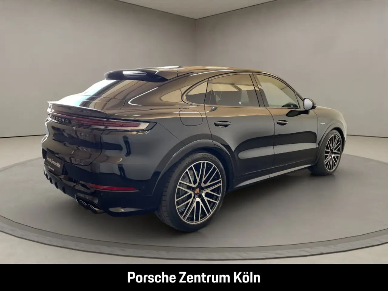 Porsche Cayenne E-Hybrid Coupe InnoDrive LED-Matrix BOSE 5