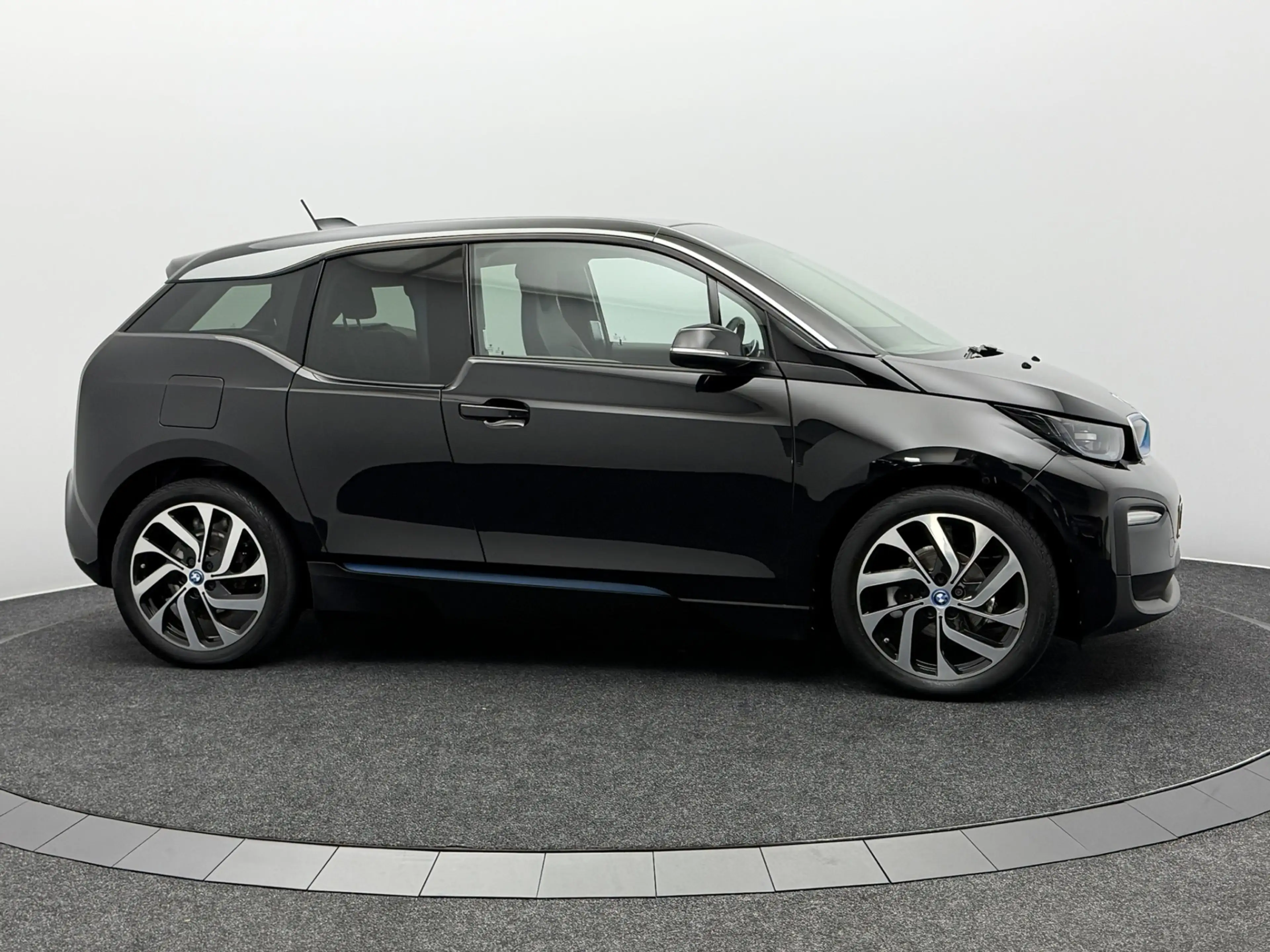 BMW i3 Business Edition 120Ah 42 kWh | SoH 90,3% | Naviga — photo 12