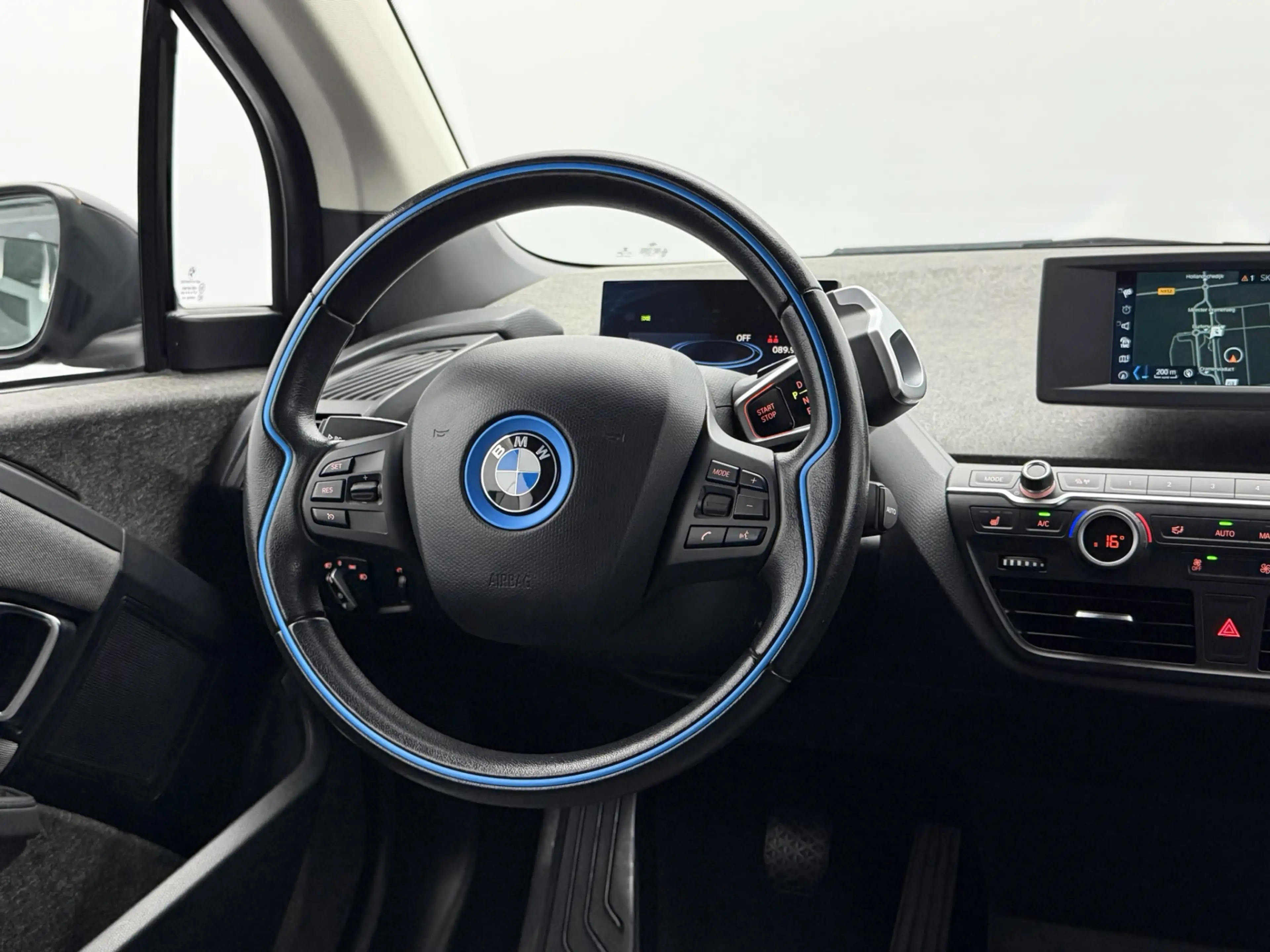 BMW i3 Business Edition 120Ah 42 kWh | SoH 90,3% | Naviga — photo 9