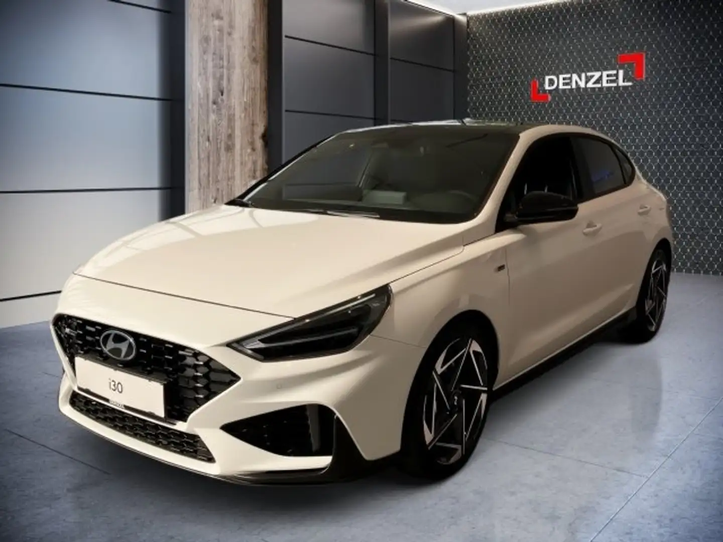 Hyundai i30 Fastback - PD N Line 1.5 TGDI DCT 48V Weiß - 1