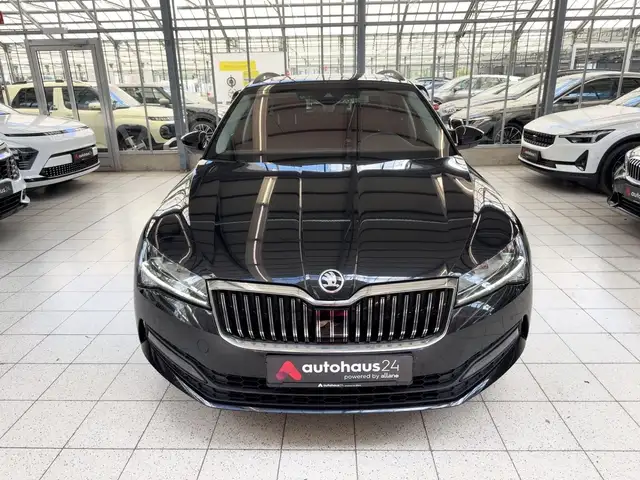 Skoda Superb view 2