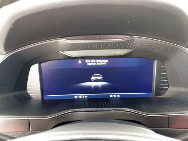 Skoda Superb view 7