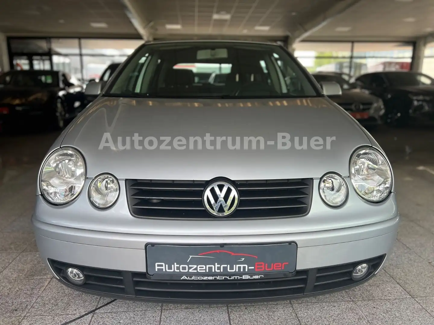 Volkswagen Polo Limousine 1.4 Automatik Klima/ TÜV 07.2027 Plateado - 1