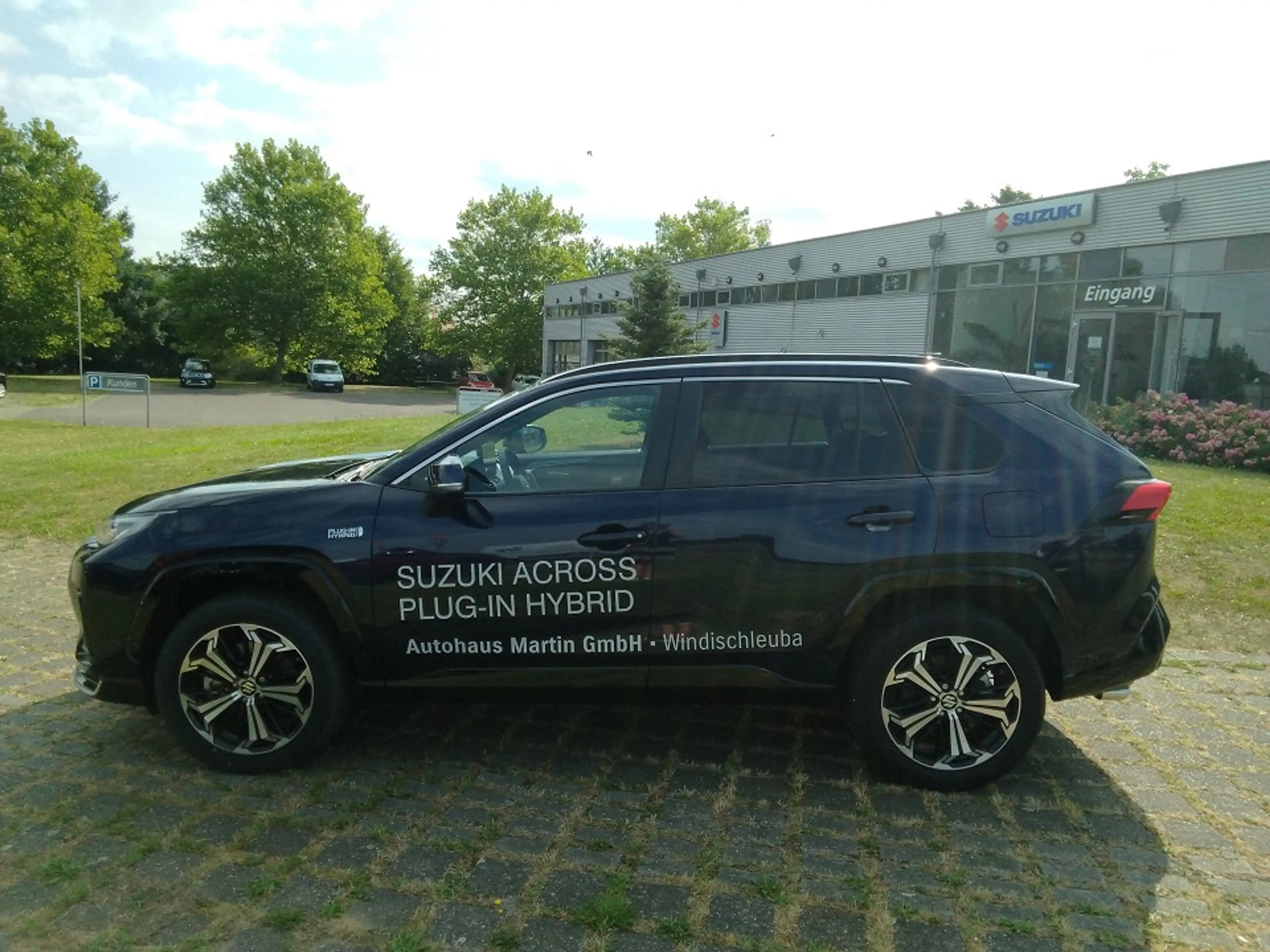 Suzuki Across PLUG-IN HYBRID Comfort+ — photo 2