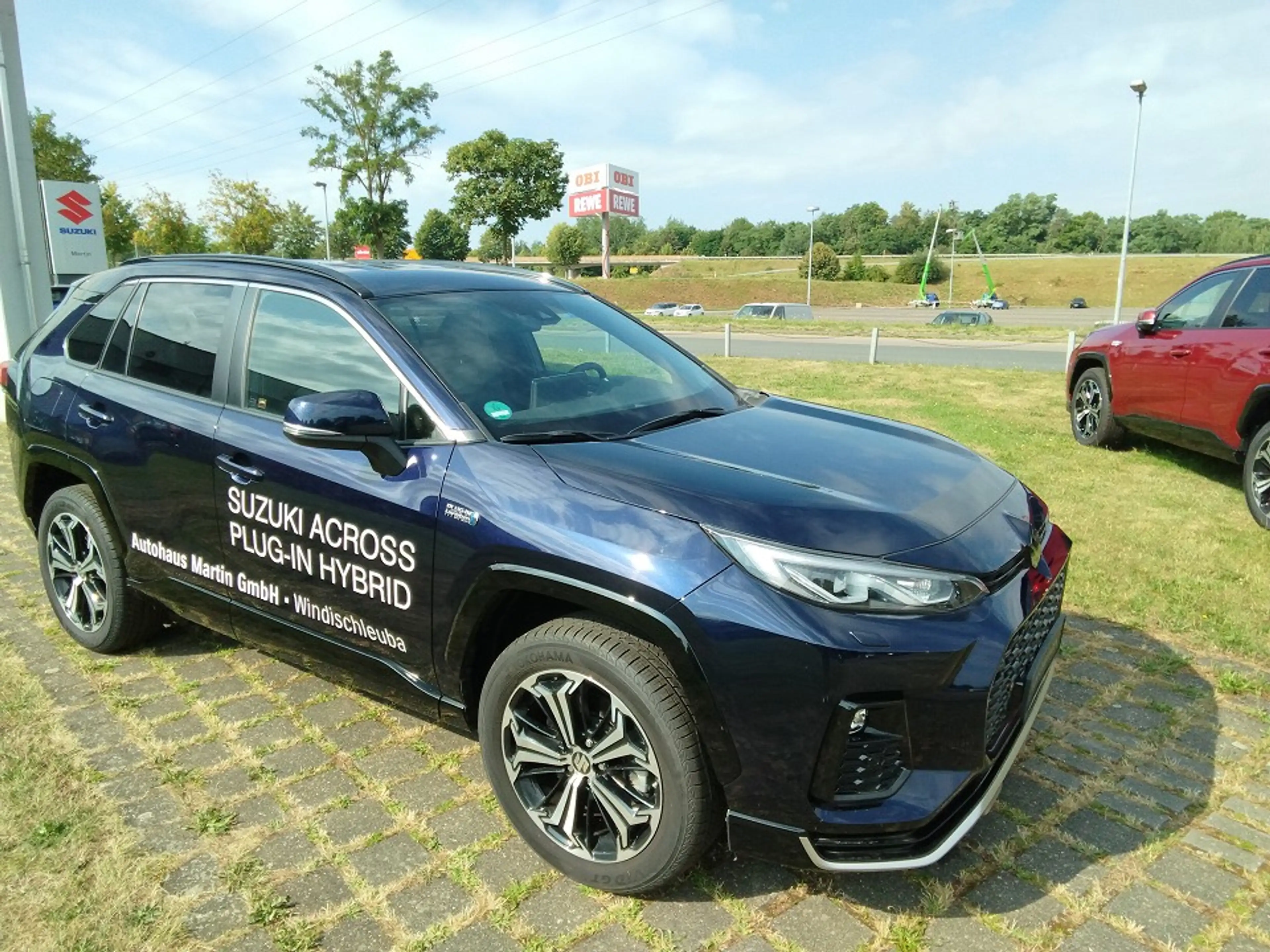 Suzuki Across PLUG-IN HYBRID Comfort+ — photo 4