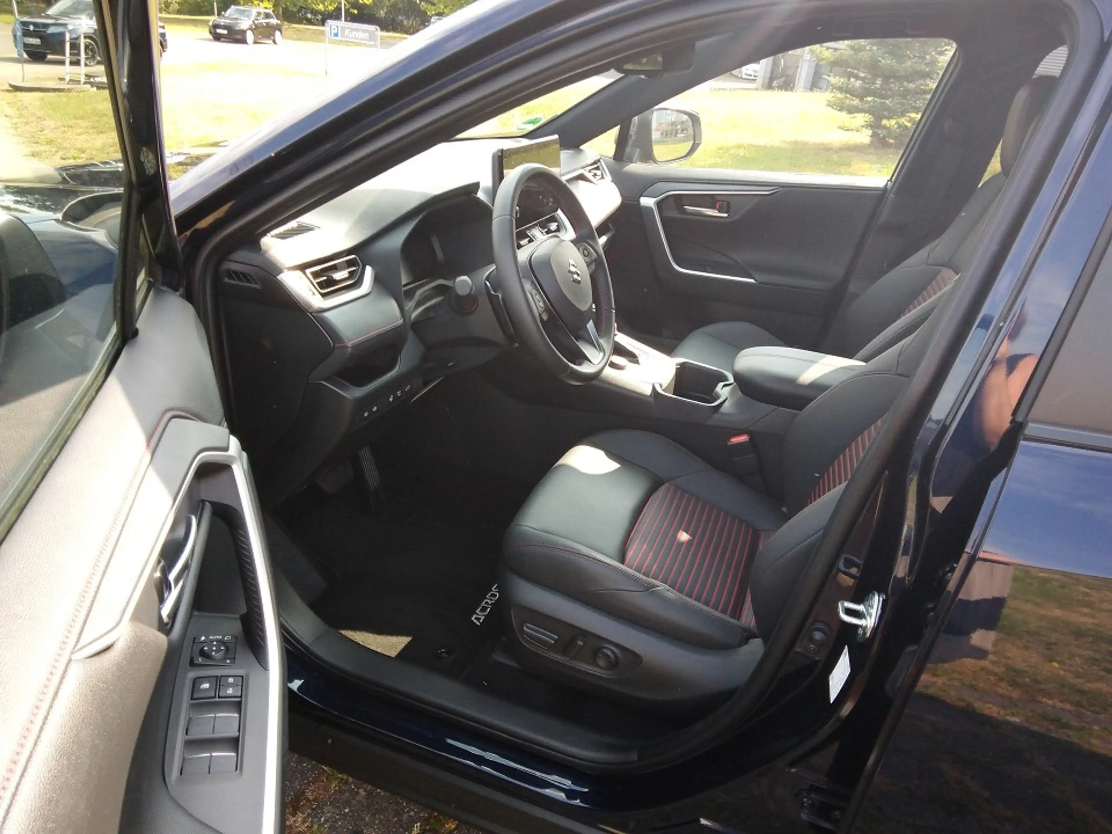 Suzuki Across PLUG-IN HYBRID Comfort+ — photo 14