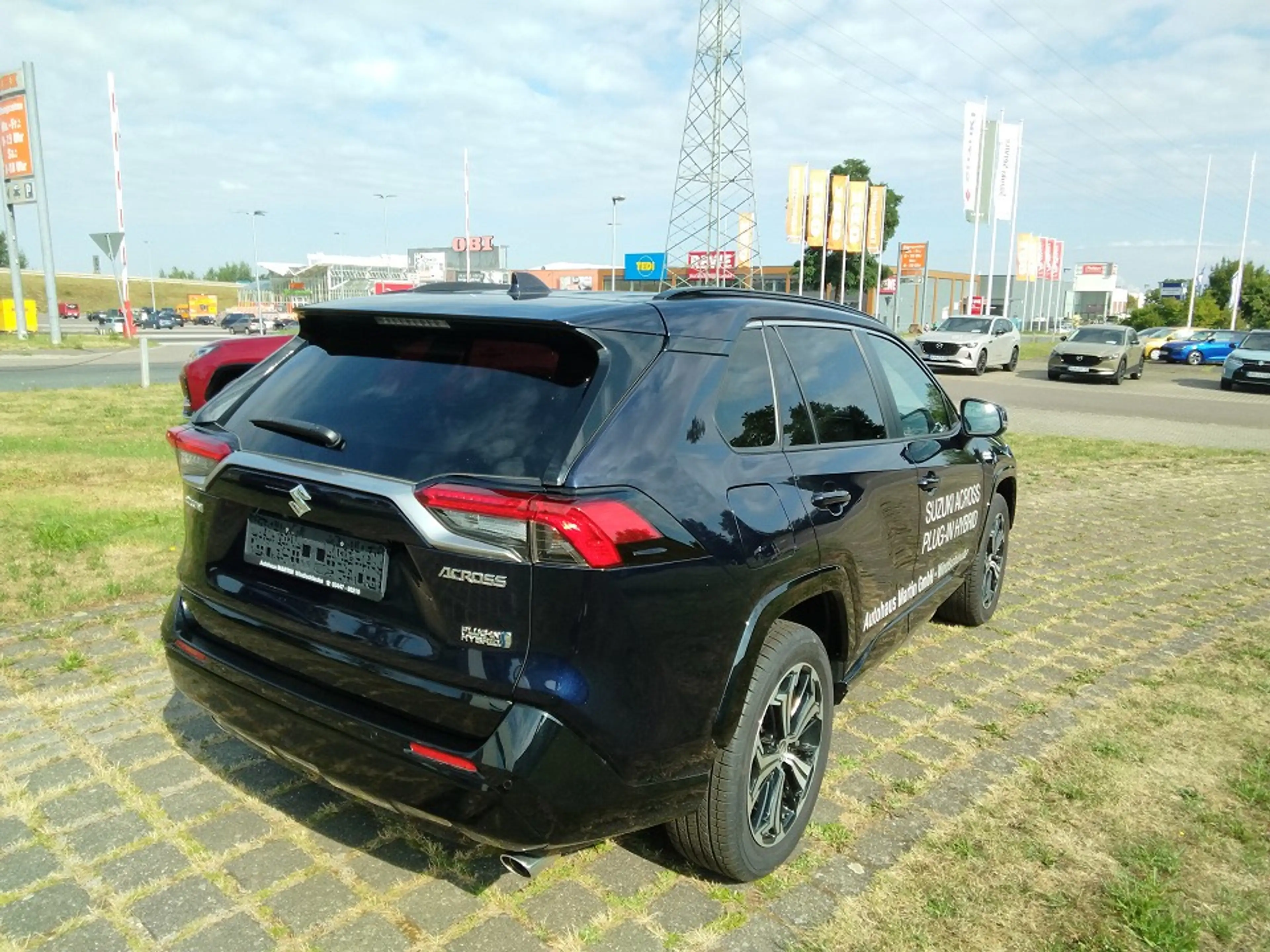 Suzuki Across PLUG-IN HYBRID Comfort+ — photo 6
