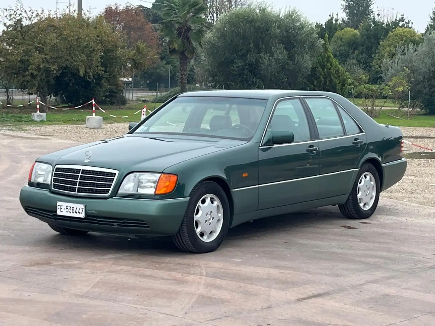 Mercedes-Benz S 500 S 500 SE Verde - 1