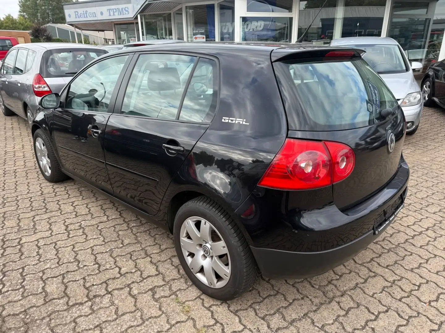Volkswagen Golf V Lim. Goal 1.6 Schwarz - 2