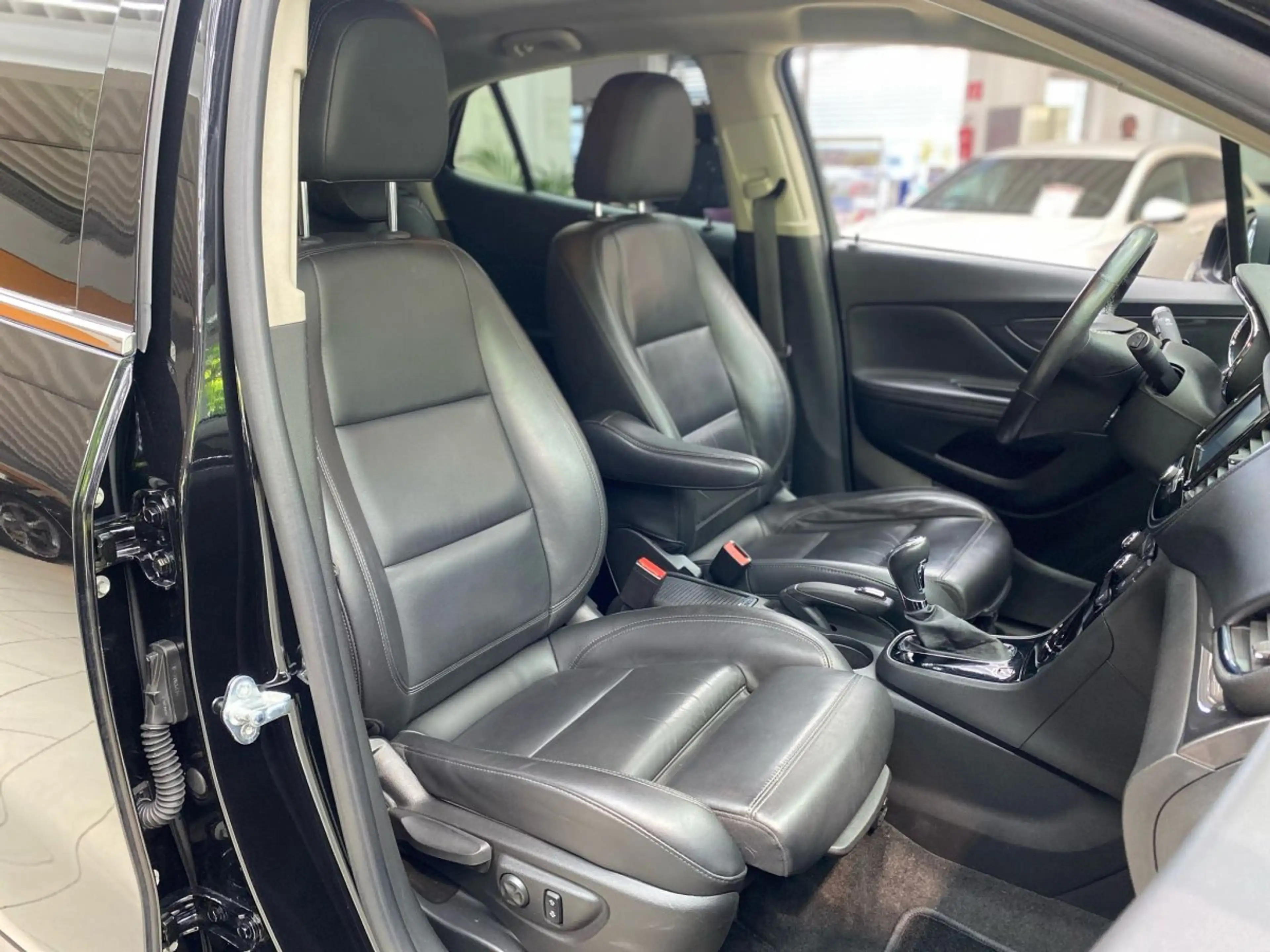 Opel Mokka X 1.4 SIDI 4x4 Automatik Leder Tempo PDC Start/Stopp — photo 14