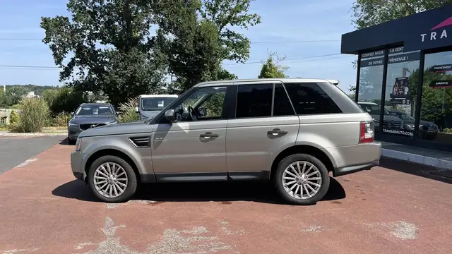 Land Rover Range Rover Sport view 8