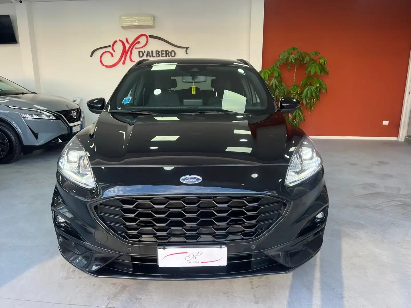 Ford Kuga 1.5 EcoBlue 120 CV aut. 2WD ST-Line X Noir - 1