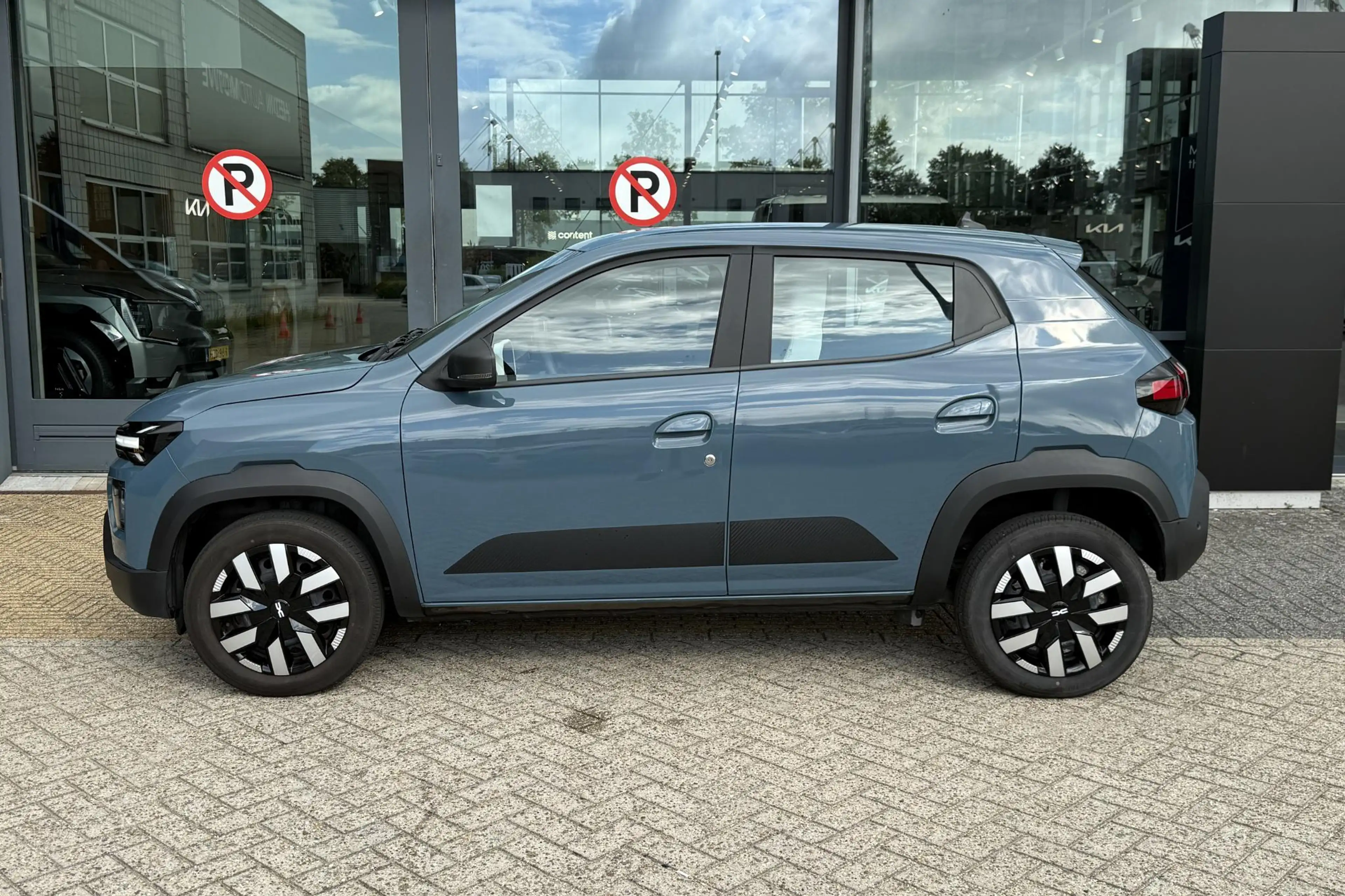 Dacia Spring Expression 65 26.8 kWh | Parkeersensoren | Cruise — photo 9