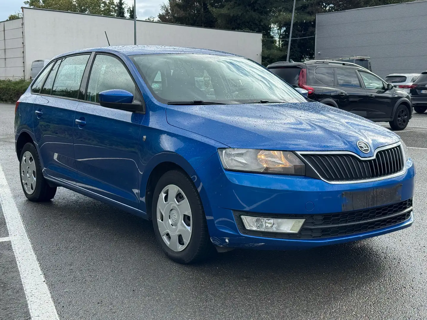 Skoda Rapid/Spaceback Rapid 1.6 CR TDI Spaceback Active GreenTec Azul - 2