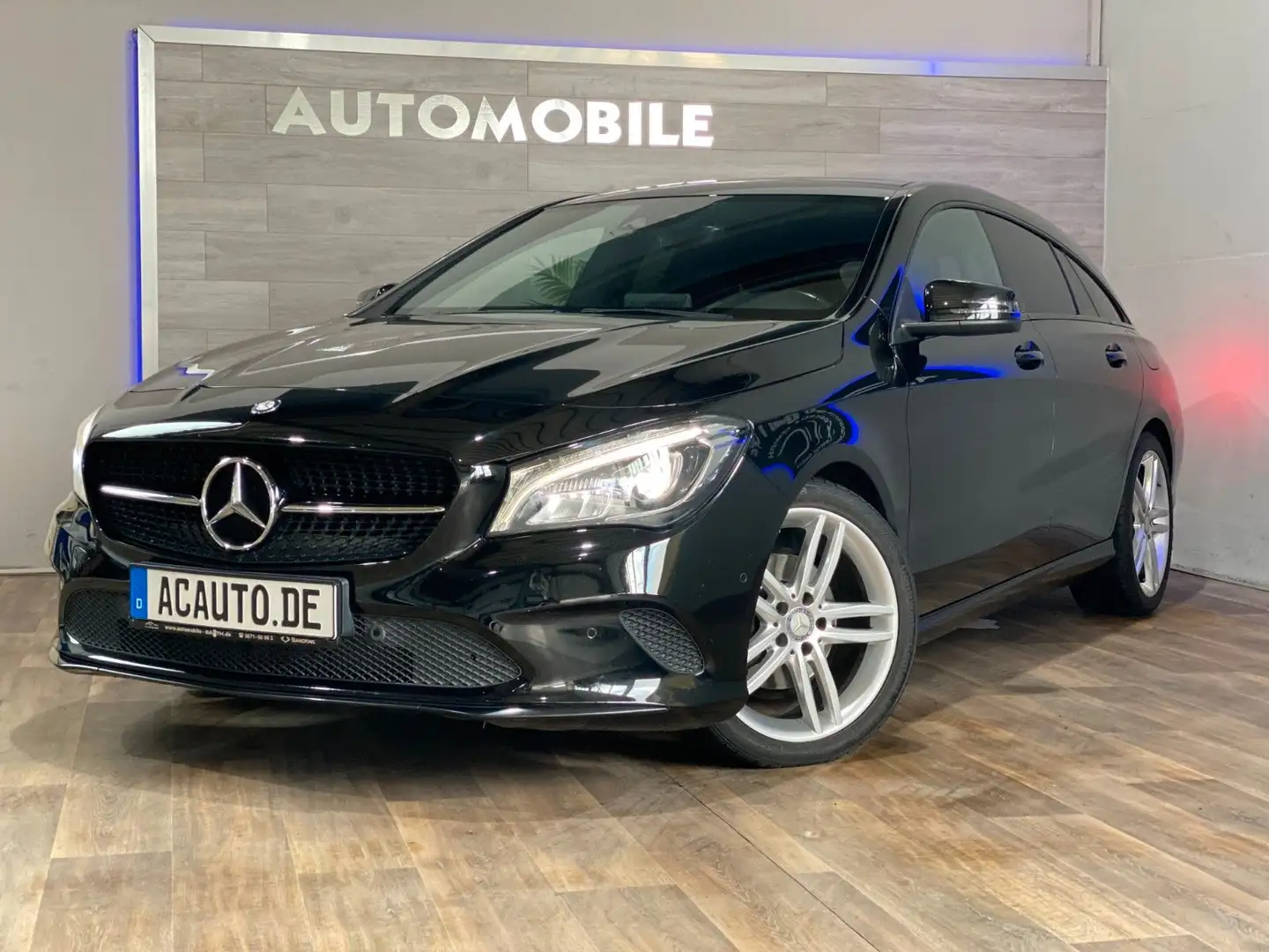Mercedes-Benz CLA 200 +4Matic +AHK +NightPaket Noir - 1
