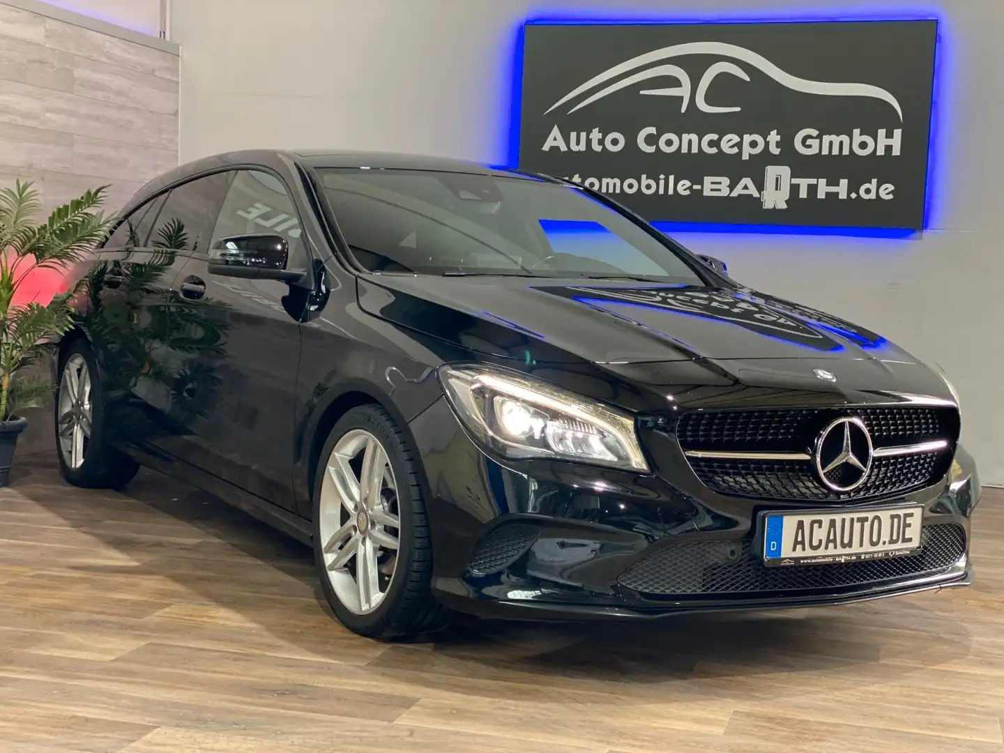 Mercedes-Benz CLA 200 +4Matic +AHK +NightPaket Noir - 2