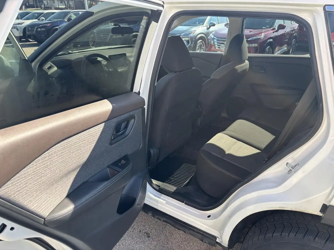 Nissan Rogue снимка Nissan Rogue