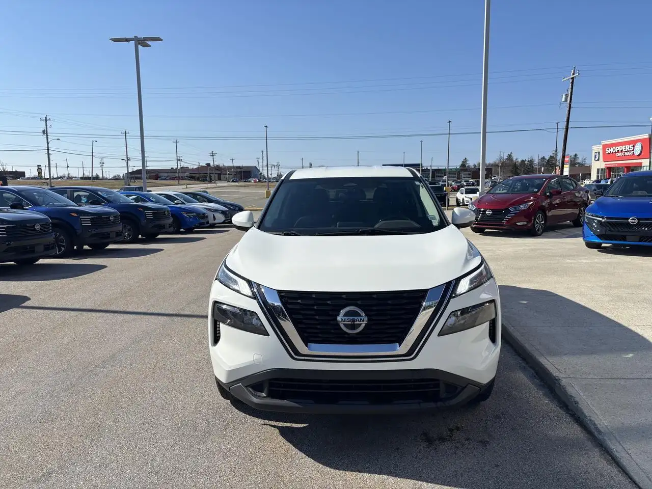 Nissan Rogue снимка Nissan Rogue