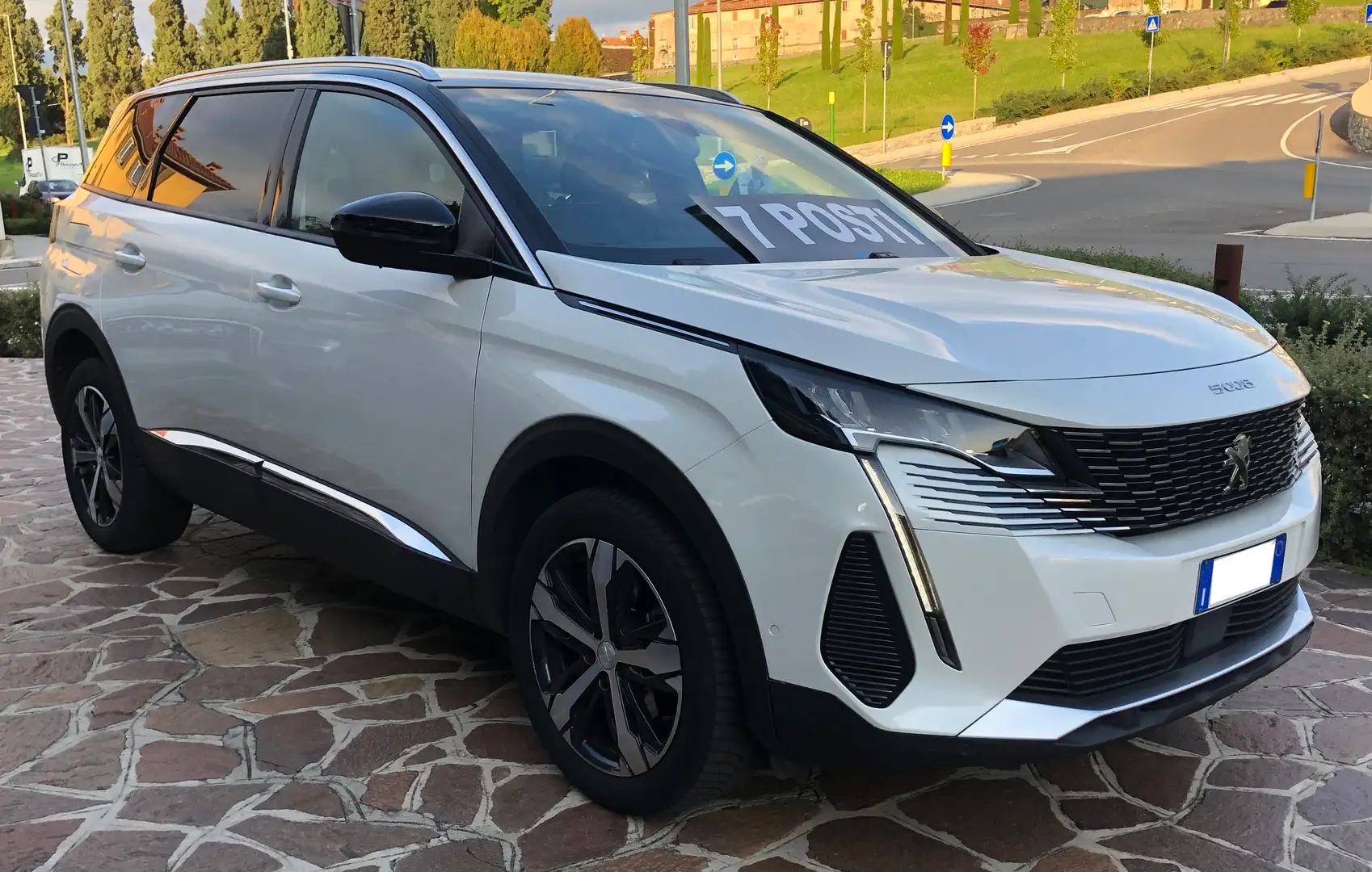 Peugeot 5008 5008 II 2021 1.2 puretech t Allure Pack s Bianco - 2