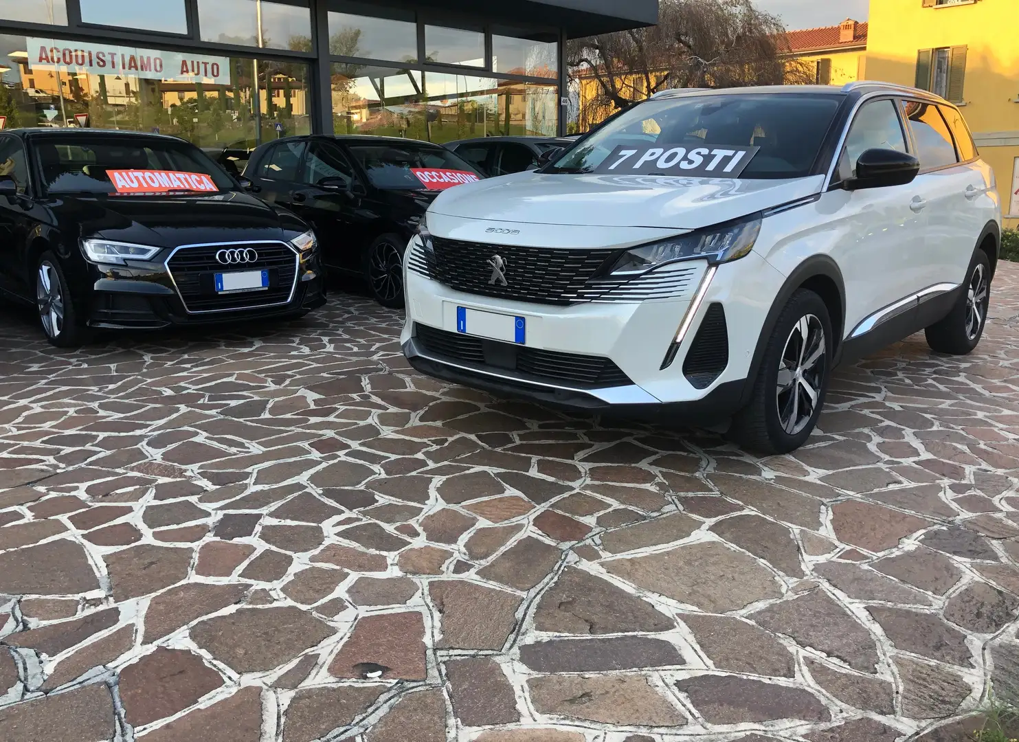 Peugeot 5008 5008 II 2021 1.2 puretech t Allure Pack s Bianco - 1
