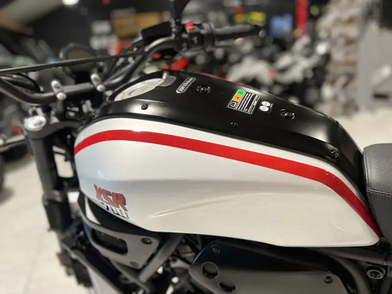 Yamaha XSR 700 - foto 6