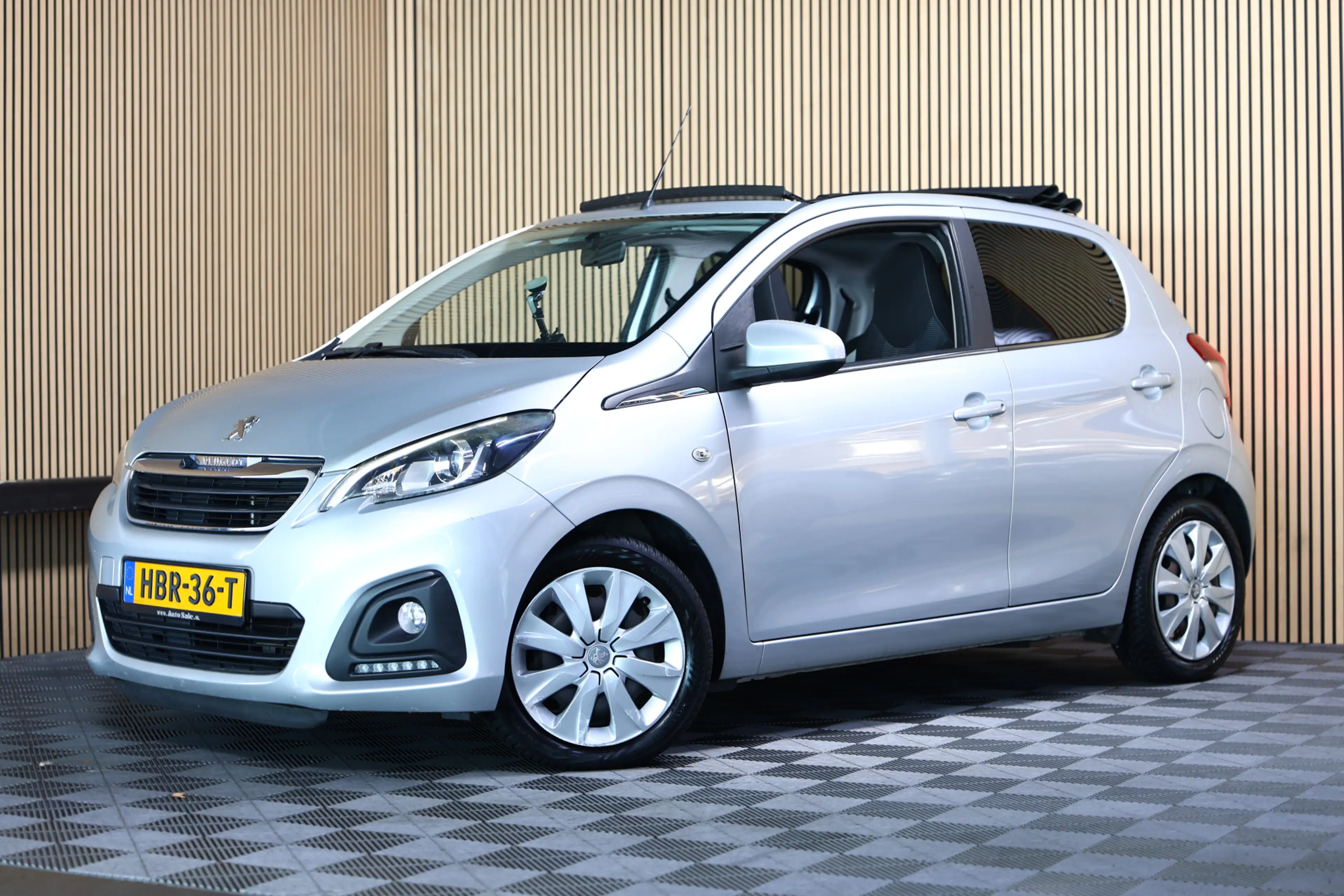 Peugeot 108 1.2 Puretech Allure CABRIOTOP AIRCO CARPLAY CAMERA — photo 3