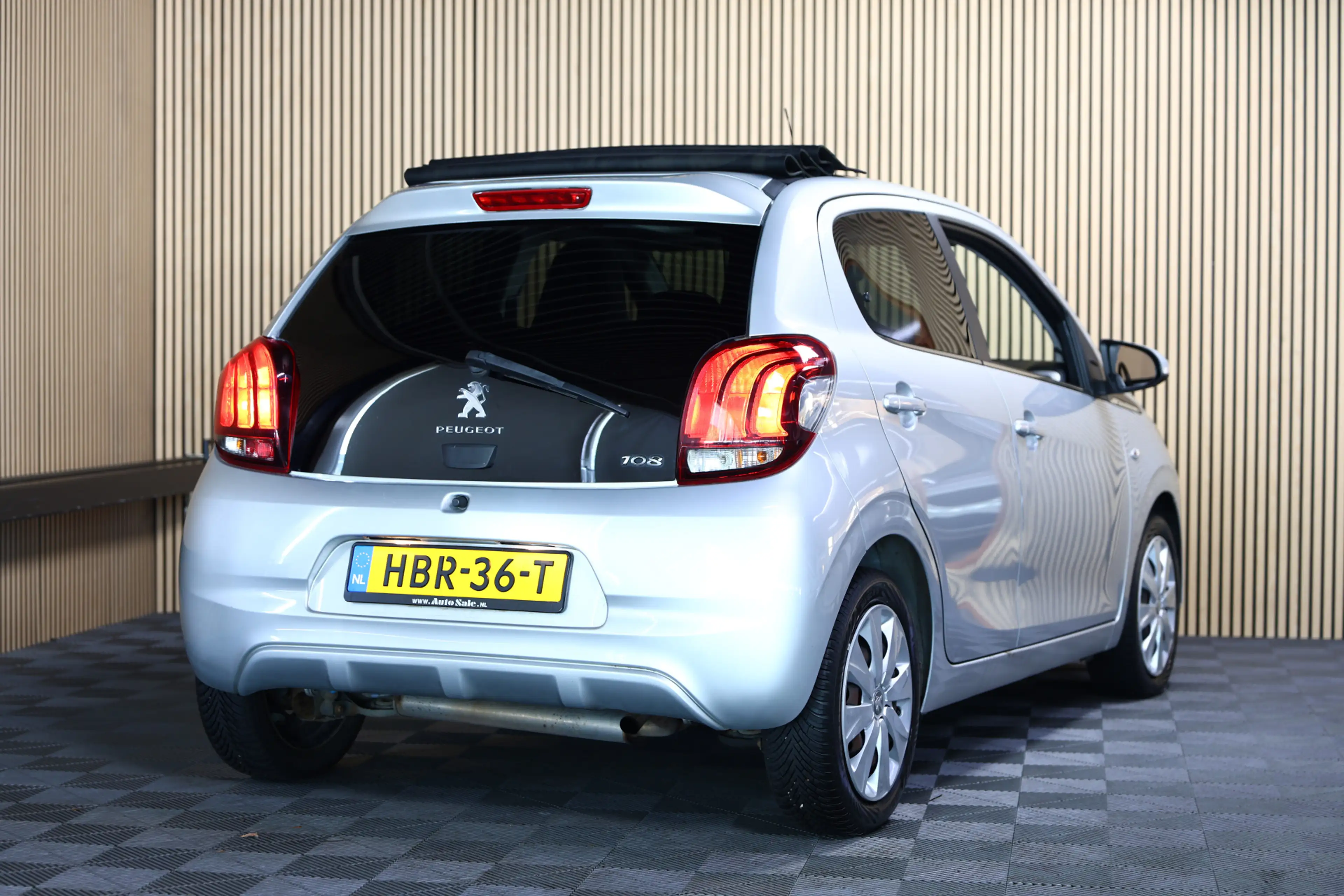 Peugeot 108 1.2 Puretech Allure CABRIOTOP AIRCO CARPLAY CAMERA — photo 8
