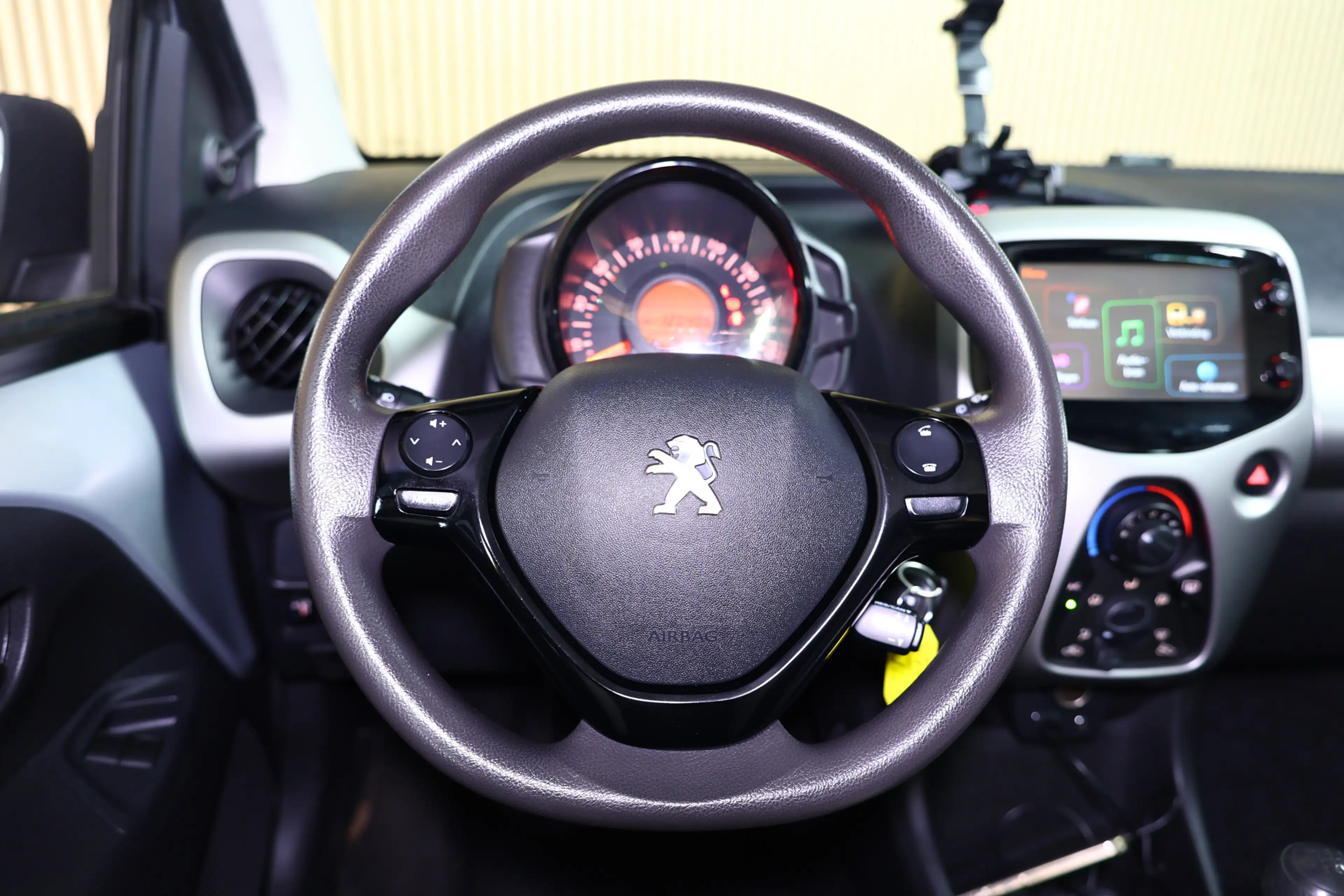 Peugeot 108 1.2 Puretech Allure CABRIOTOP AIRCO CARPLAY CAMERA — photo 13
