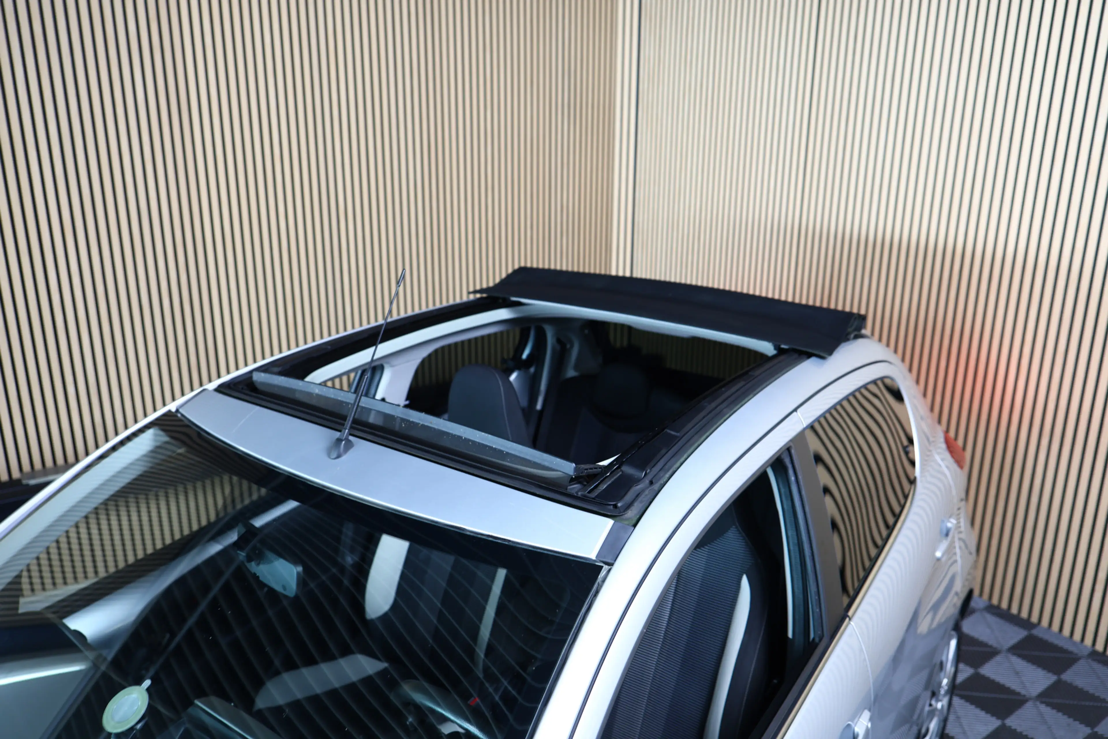 Peugeot 108 1.2 Puretech Allure CABRIOTOP AIRCO CARPLAY CAMERA — photo 7