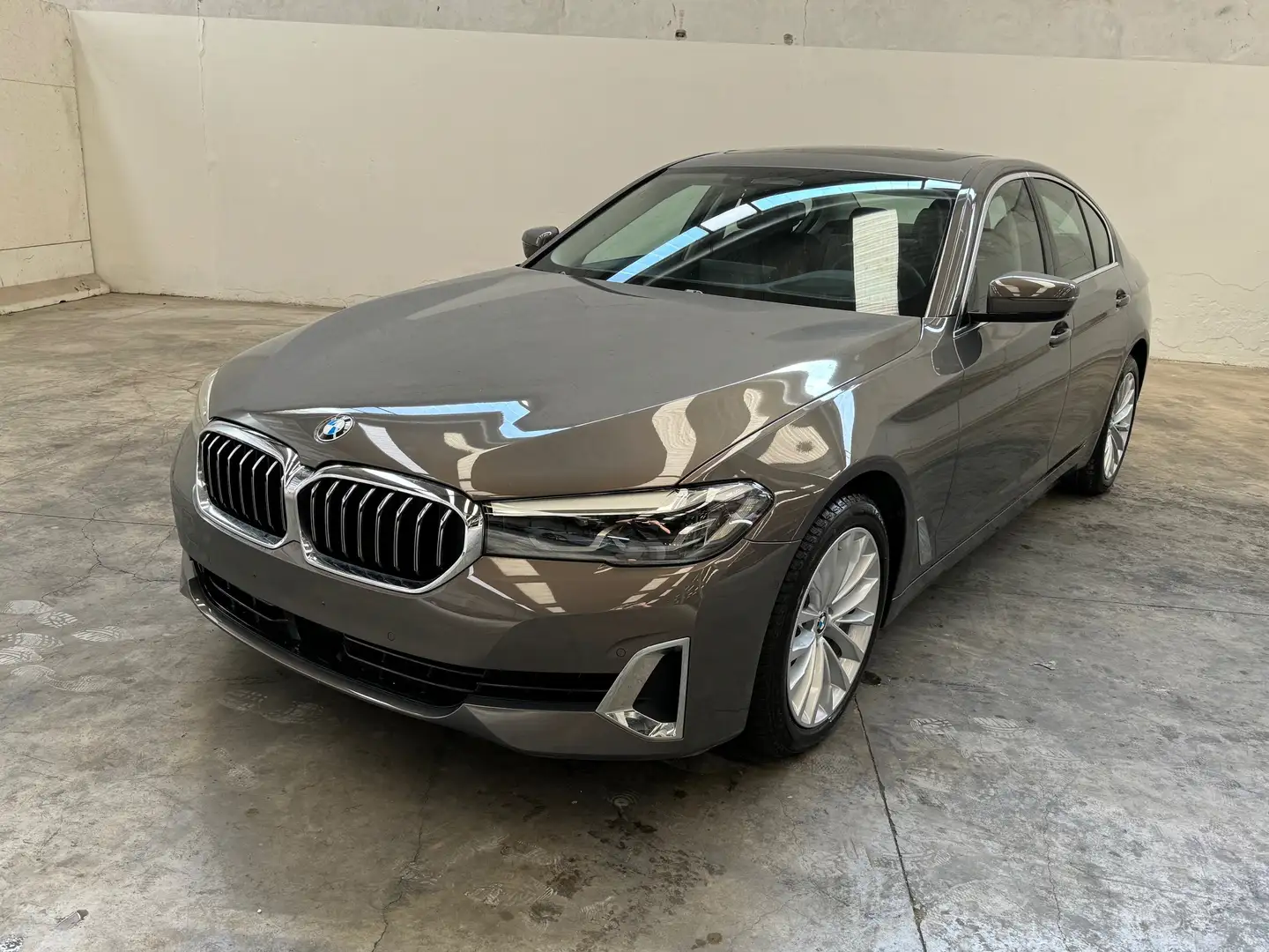 BMW 530 d Limousine xDrive Luxury Line *ALLUVIONATA* Grigio - 1