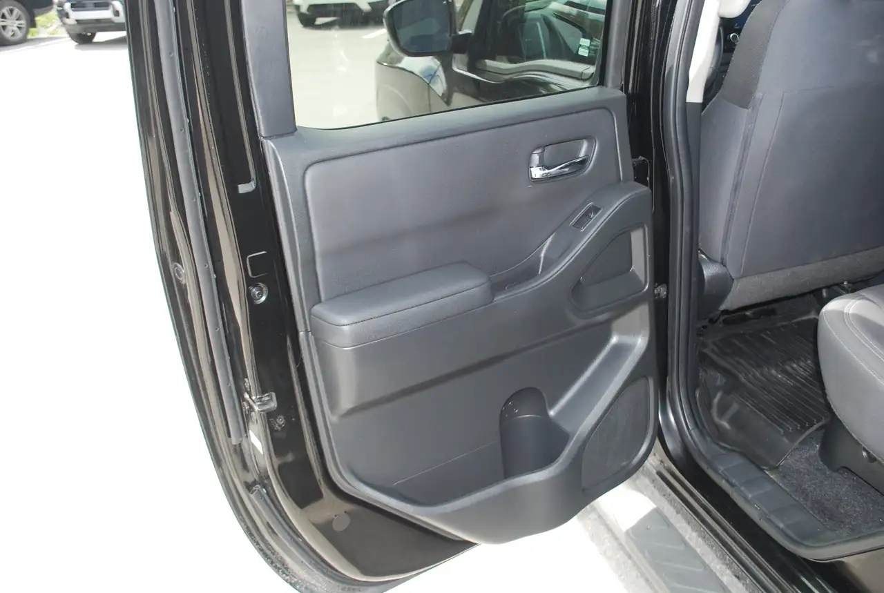 Nissan Frontier fotografie Nissan Frontier